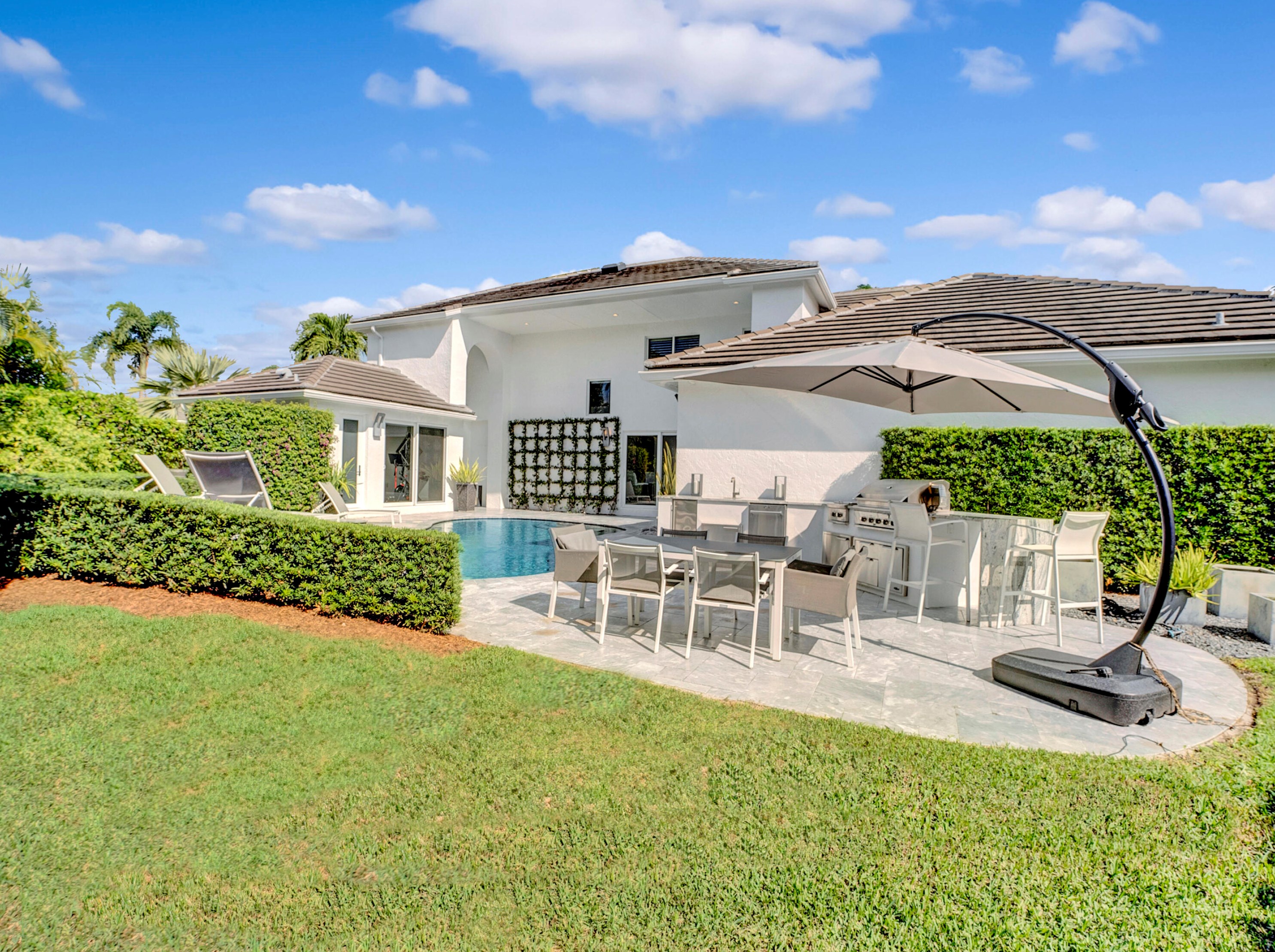 5782 Regency Cir, Boca Raton FL 33496-2760 exterior