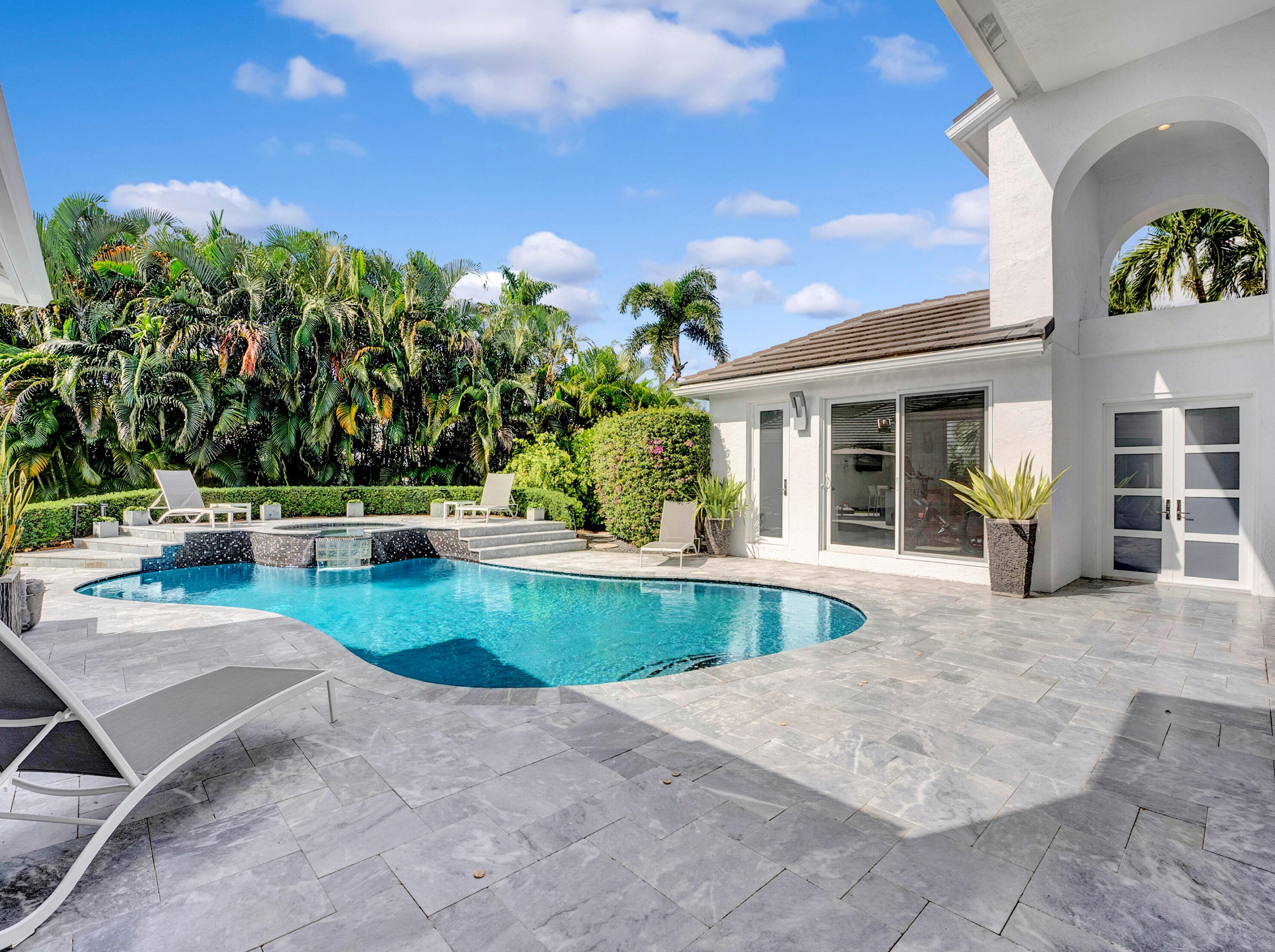 5782 Regency Cir, Boca Raton FL 33496-2760 exterior