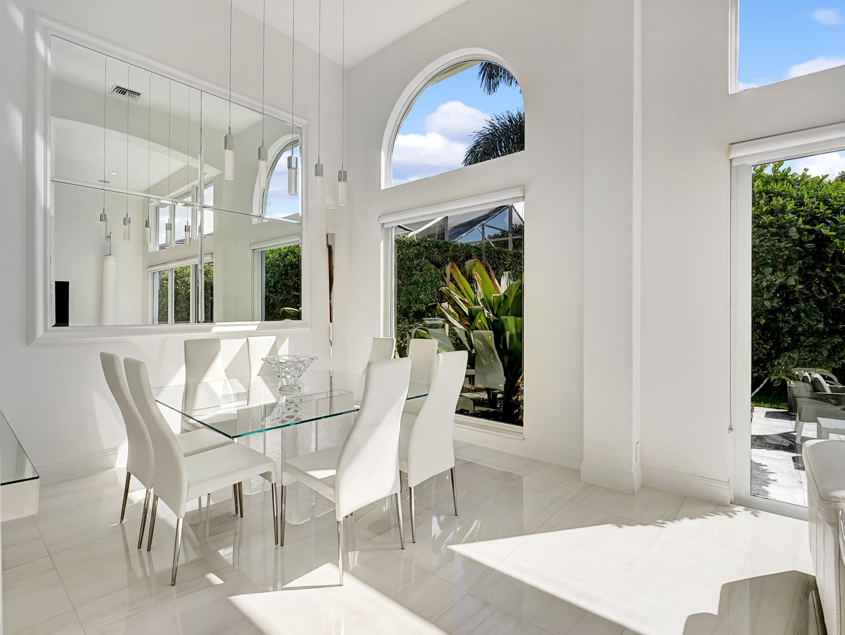 5782 Regency Cir, Boca Raton FL 33496-2760 exterior