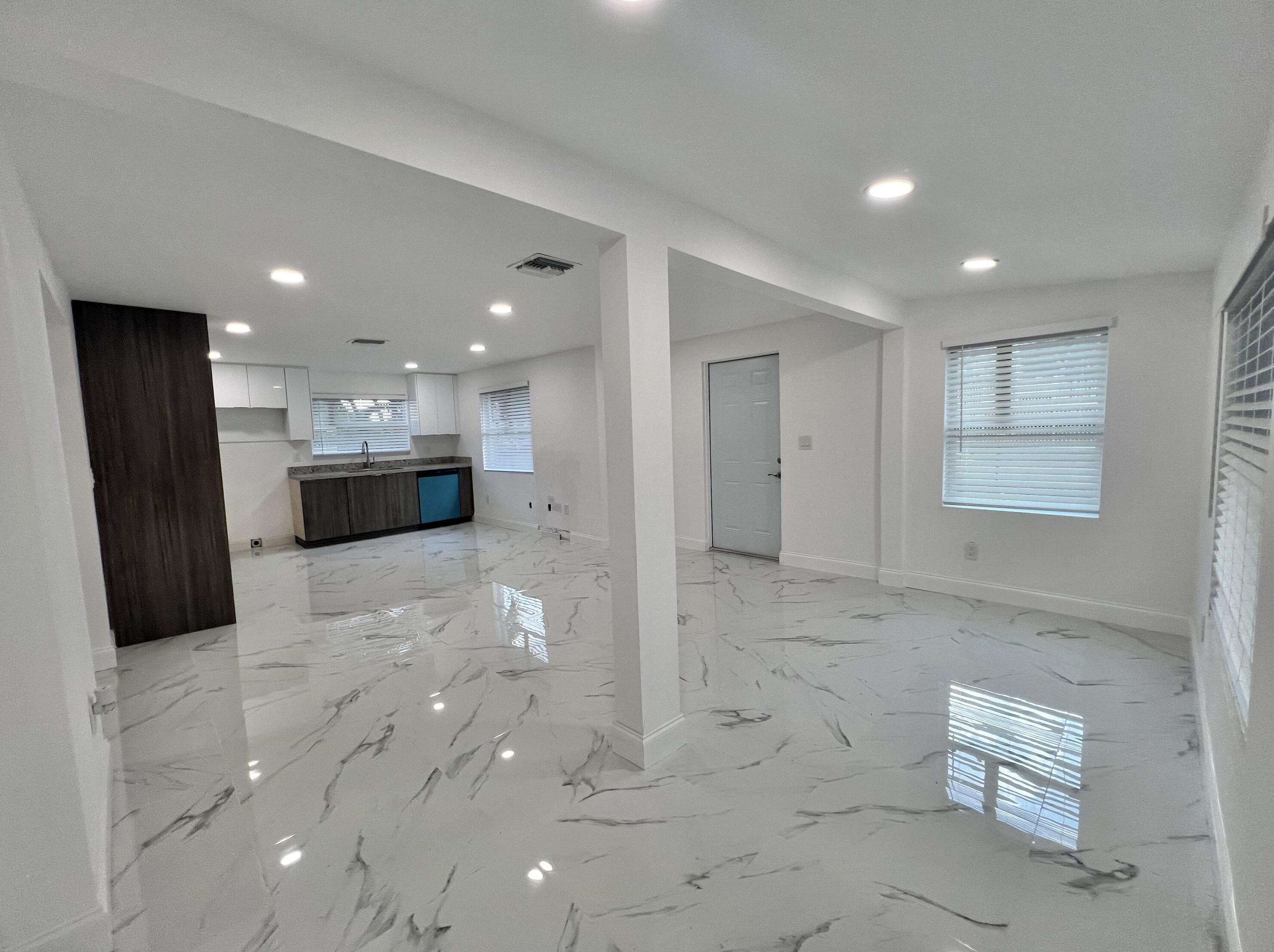 7705 21st Ave, Miami FL  33147-5618 exterior
