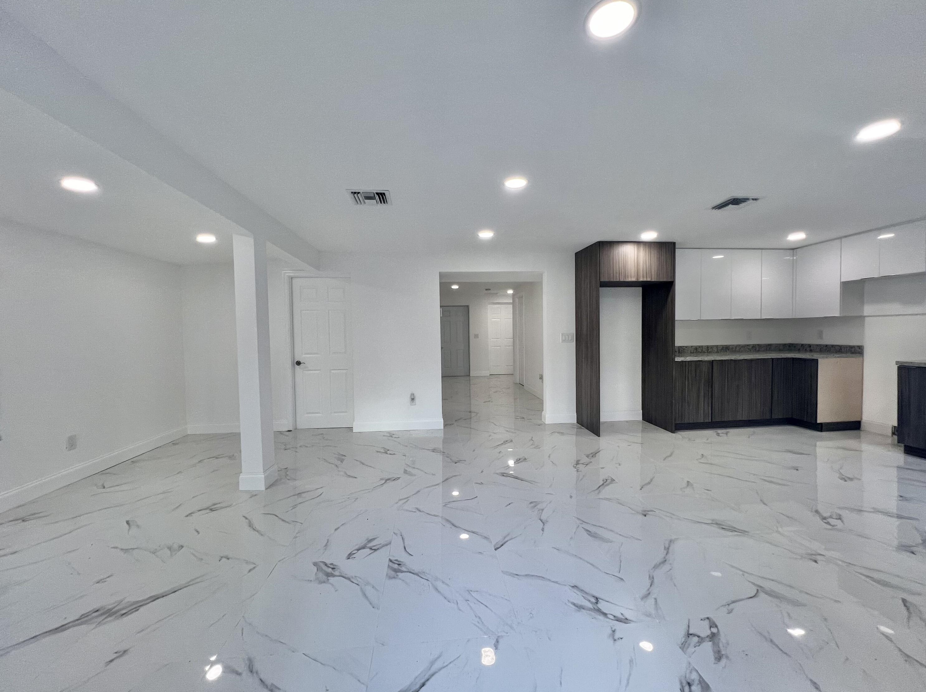 7705 21st Ave, Miami FL  33147-5618 exterior