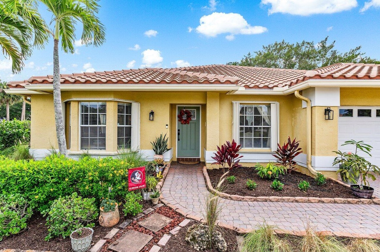 7680 Ardwick Dr, Lake Worth FL exterior