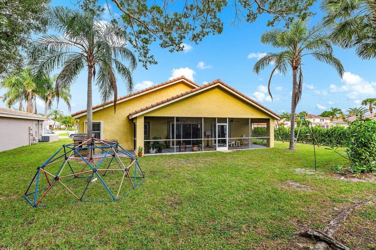 7680 Ardwick Dr, Lake Worth FL exterior