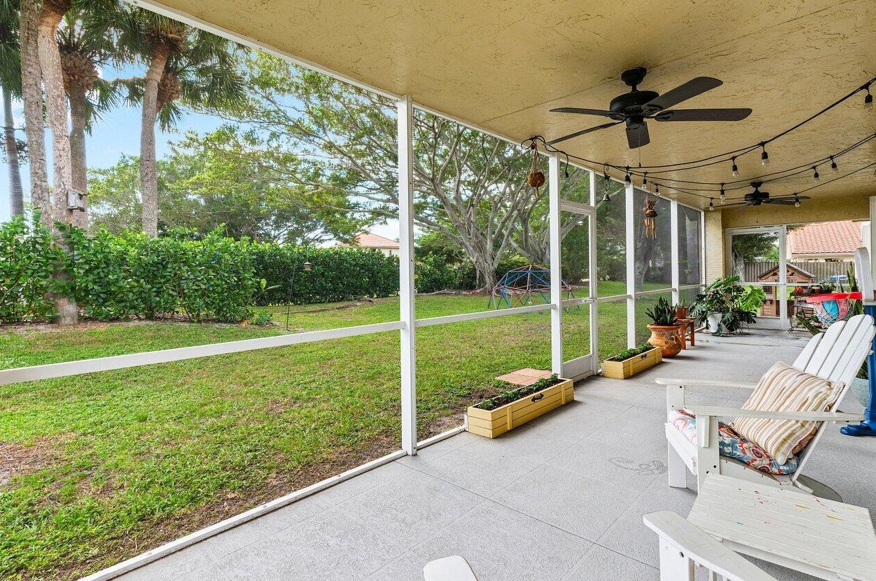 7680 Ardwick Dr, Lake Worth FL exterior