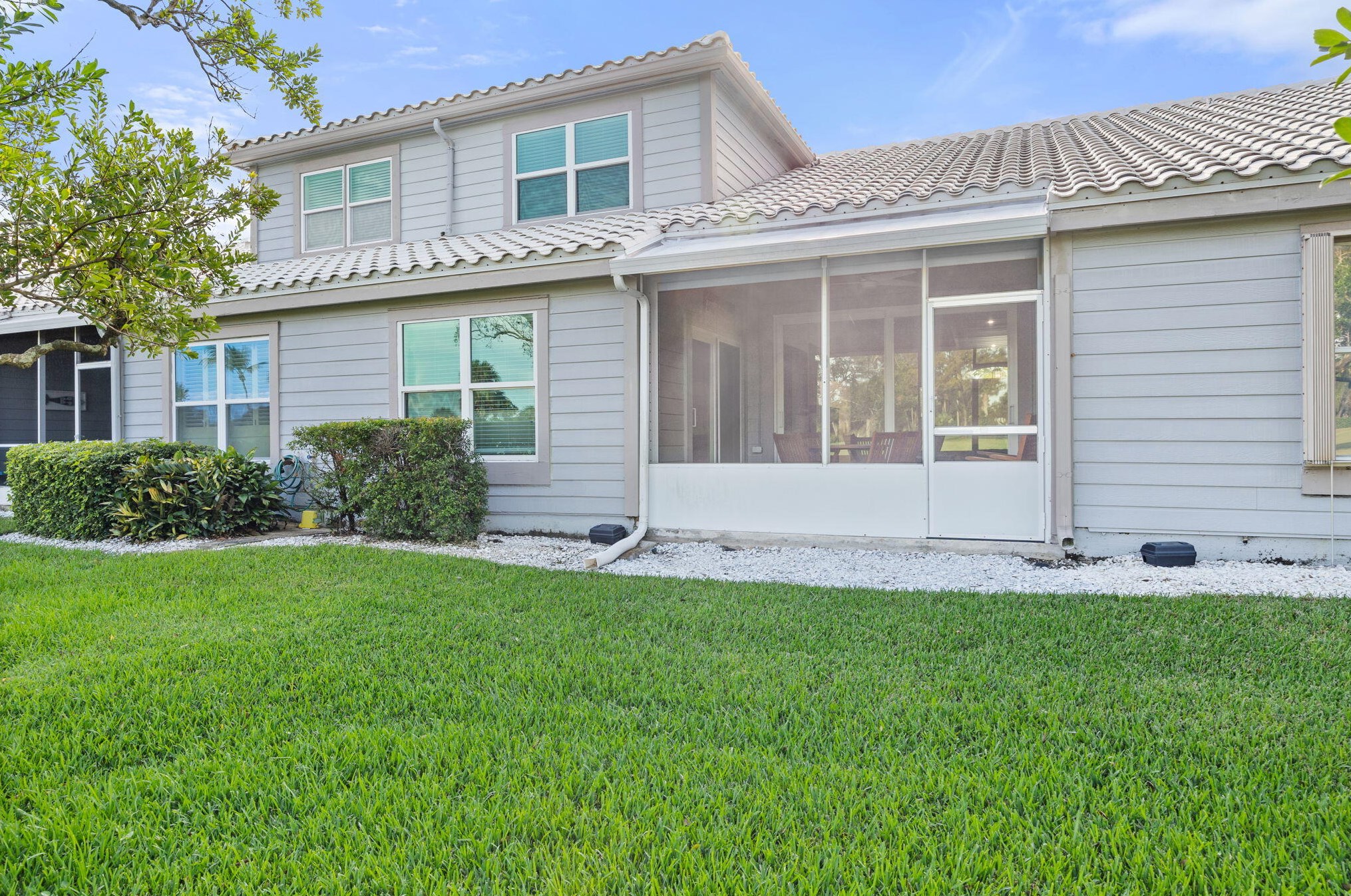 8949 Riverfront Ter, Jupiter FL  33469-1827 exterior