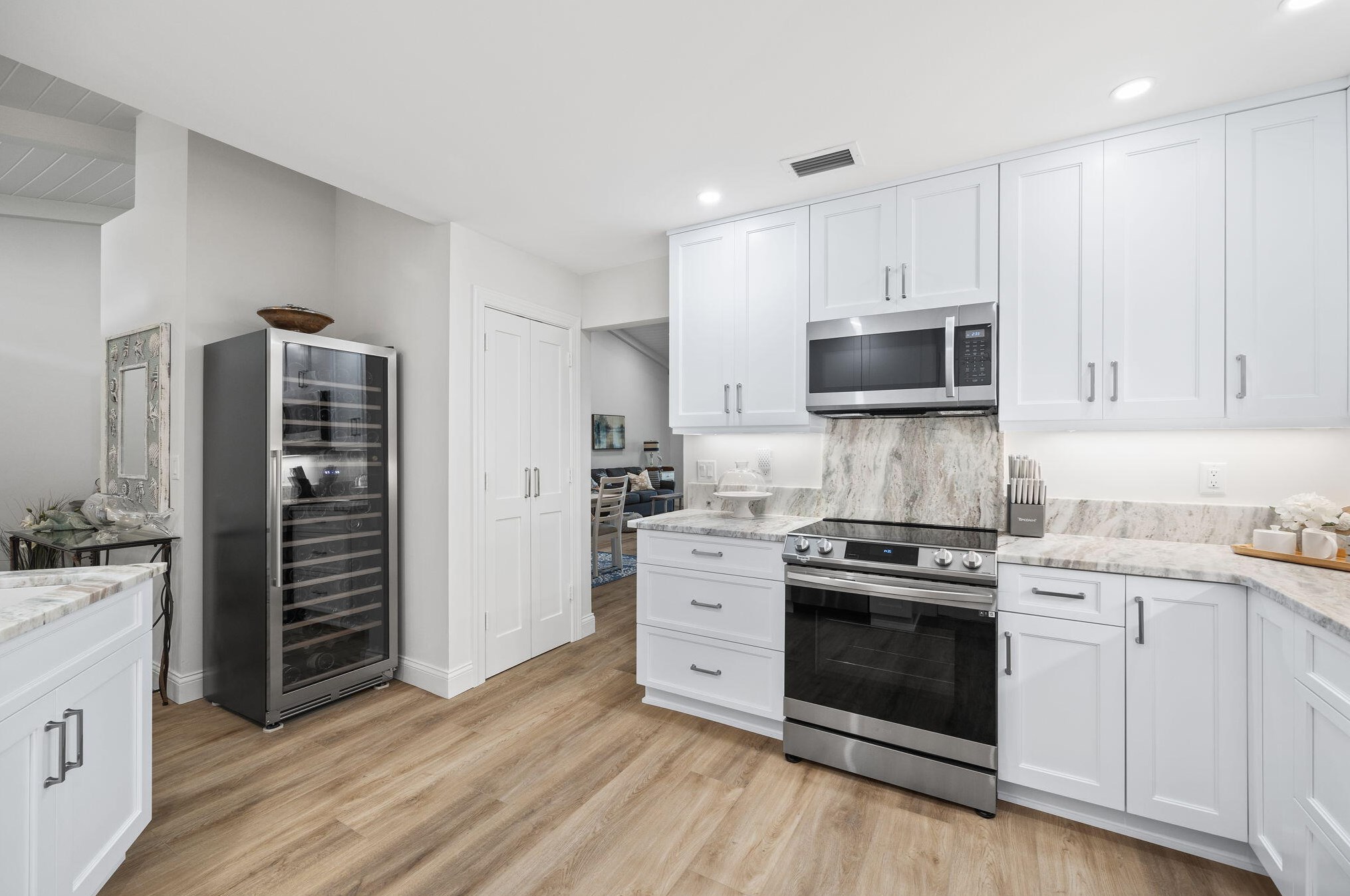8949 Riverfront Ter, Jupiter FL  33469-1827 exterior