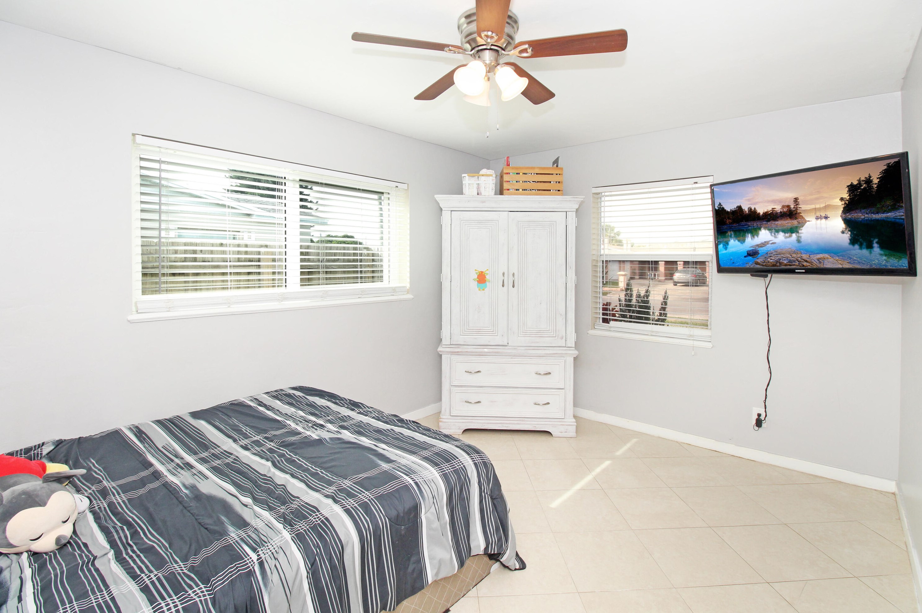 1322 Tropical Dr, Lake Worth FL 33460-5345 exterior