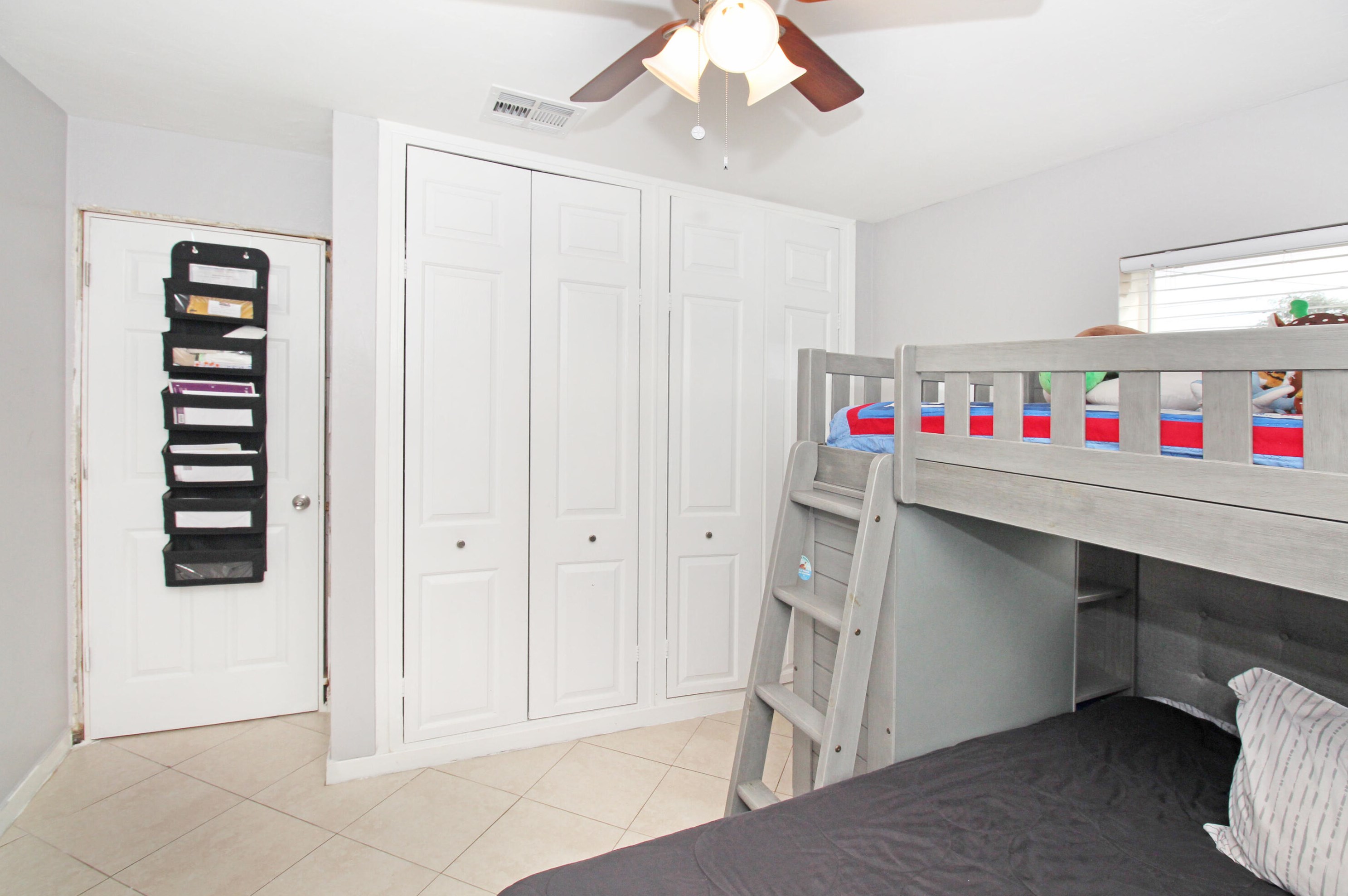 1322 Tropical Dr, Lake Worth FL 33460-5345 exterior