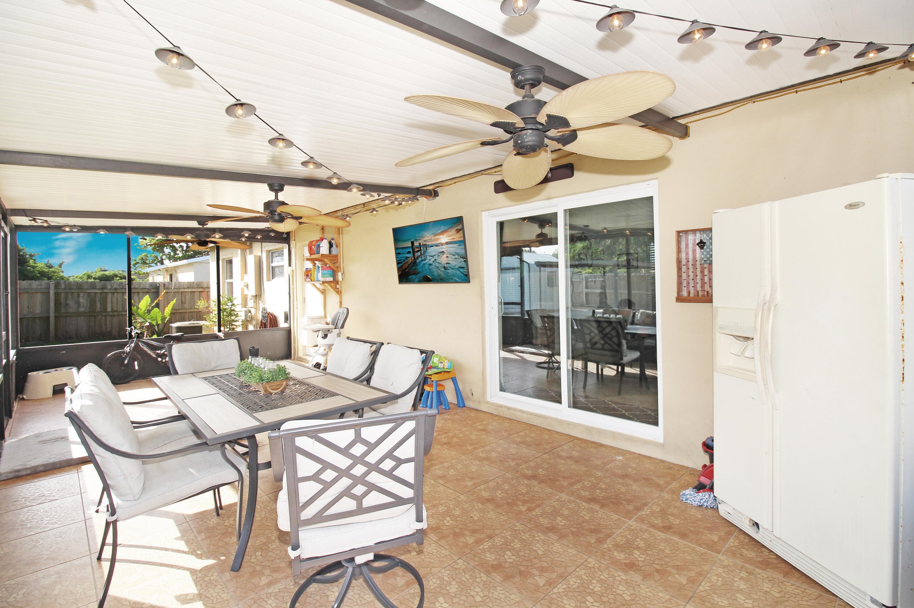 1322 Tropical Dr, Lake Worth FL 33460-5345 exterior