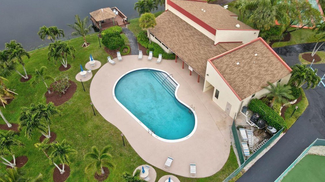 5025 Minto Rd, Boynton Beach FL  33472-1201 exterior