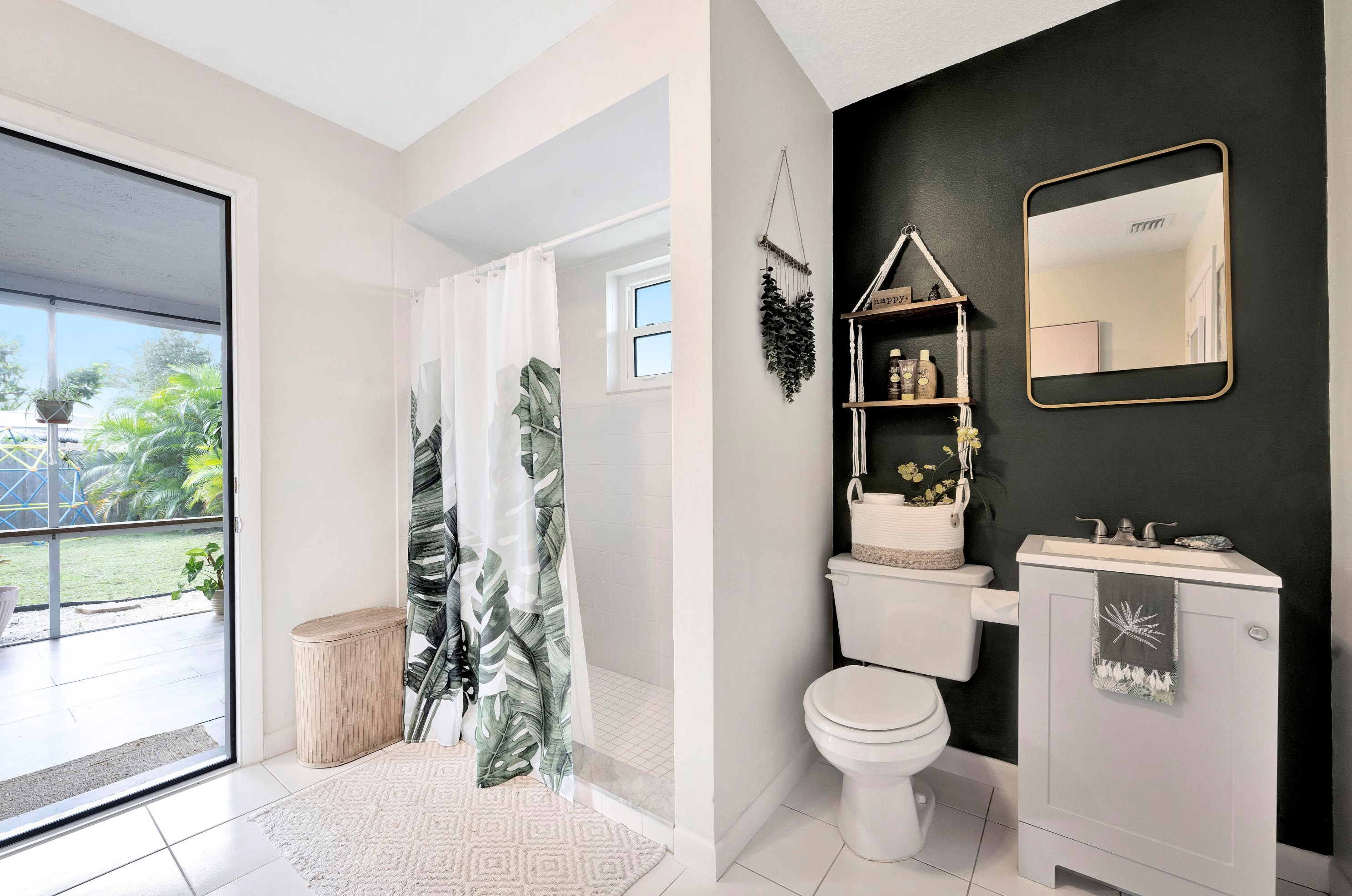 1104 12th Ter, Stuart FL  34994-9678 exterior