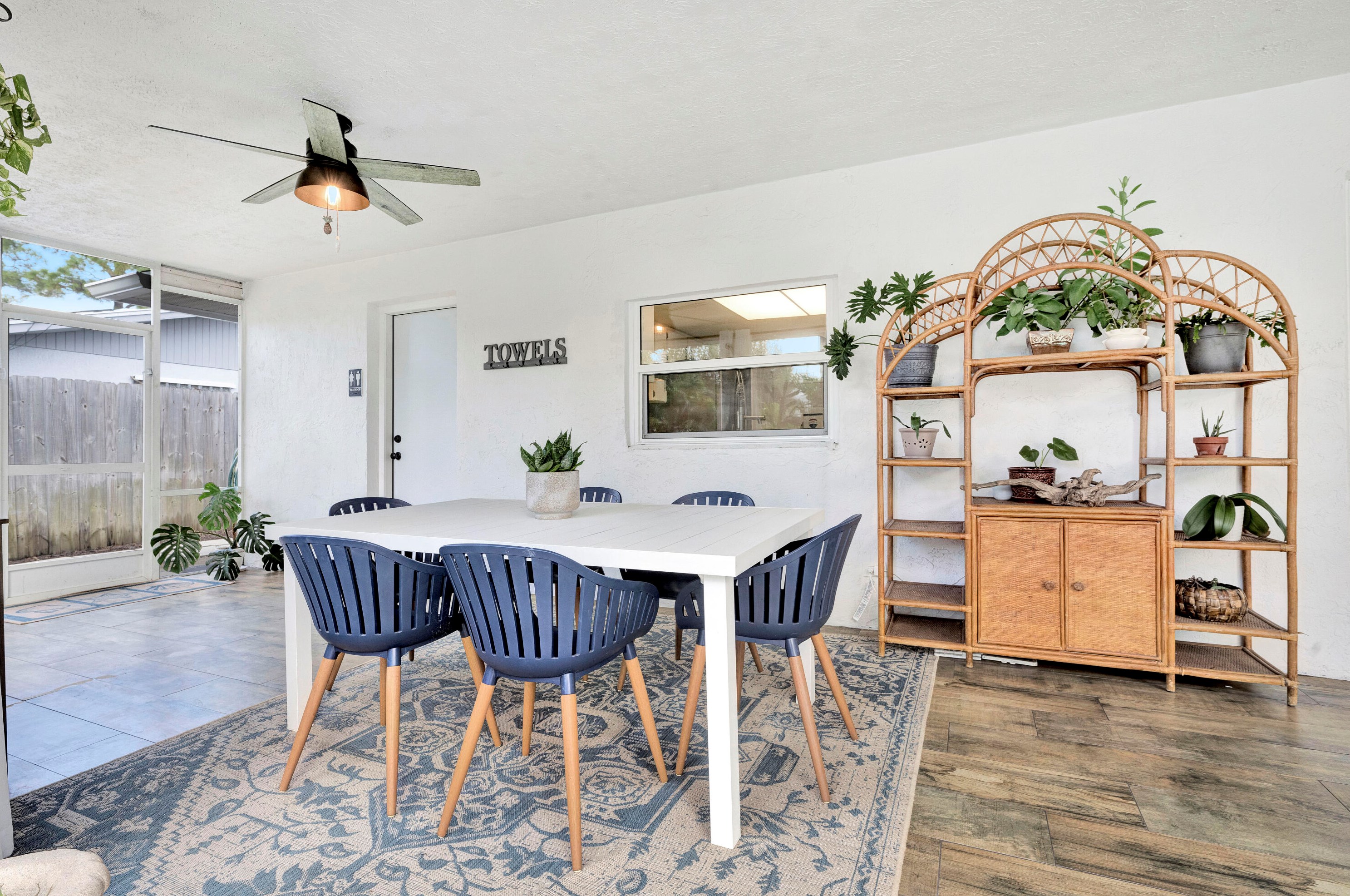 1104 12th Ter, Stuart FL  34994-9678 exterior