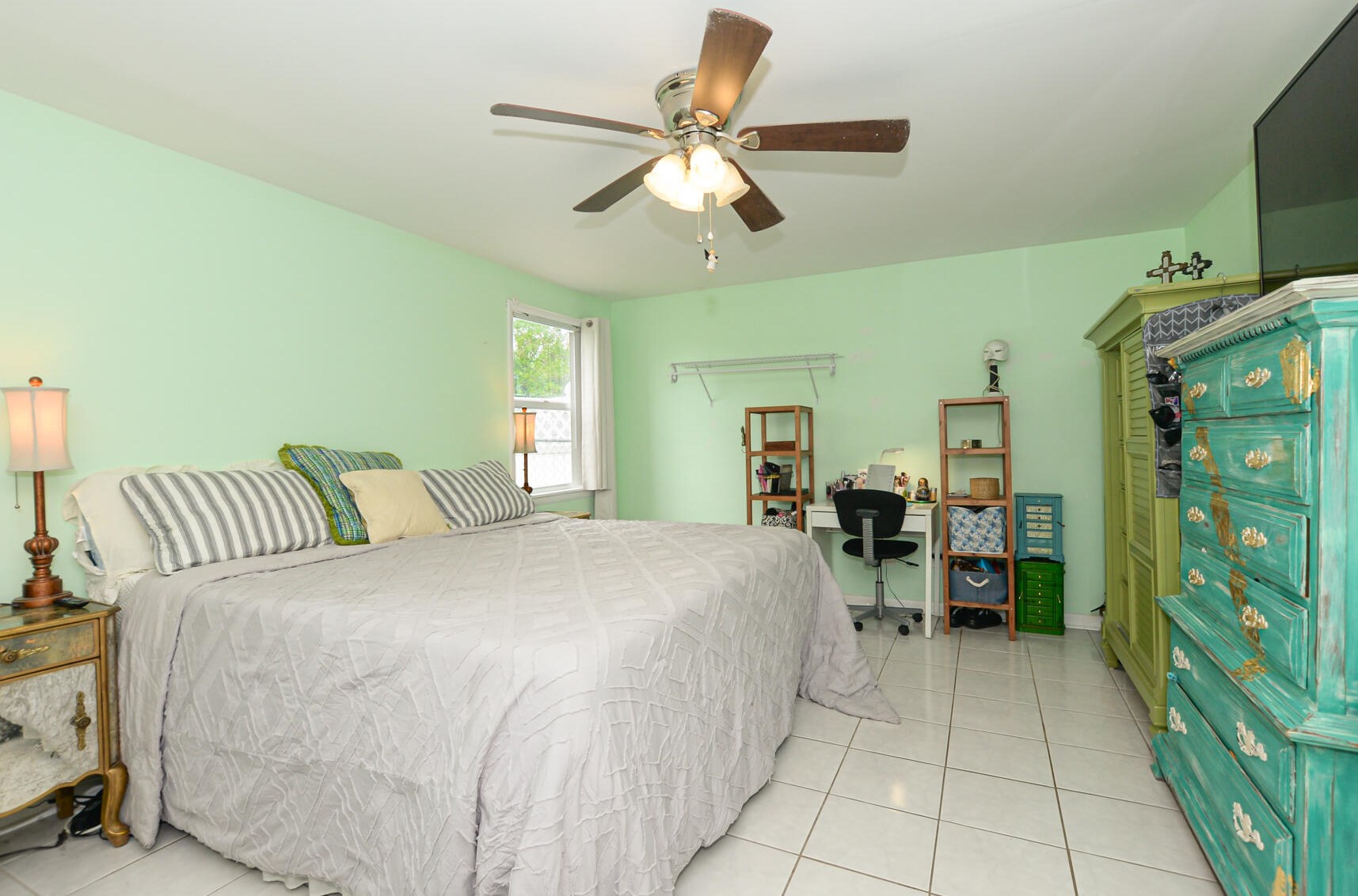 201 Thornhill Dr, Fort Pierce FL  34984-4467 exterior