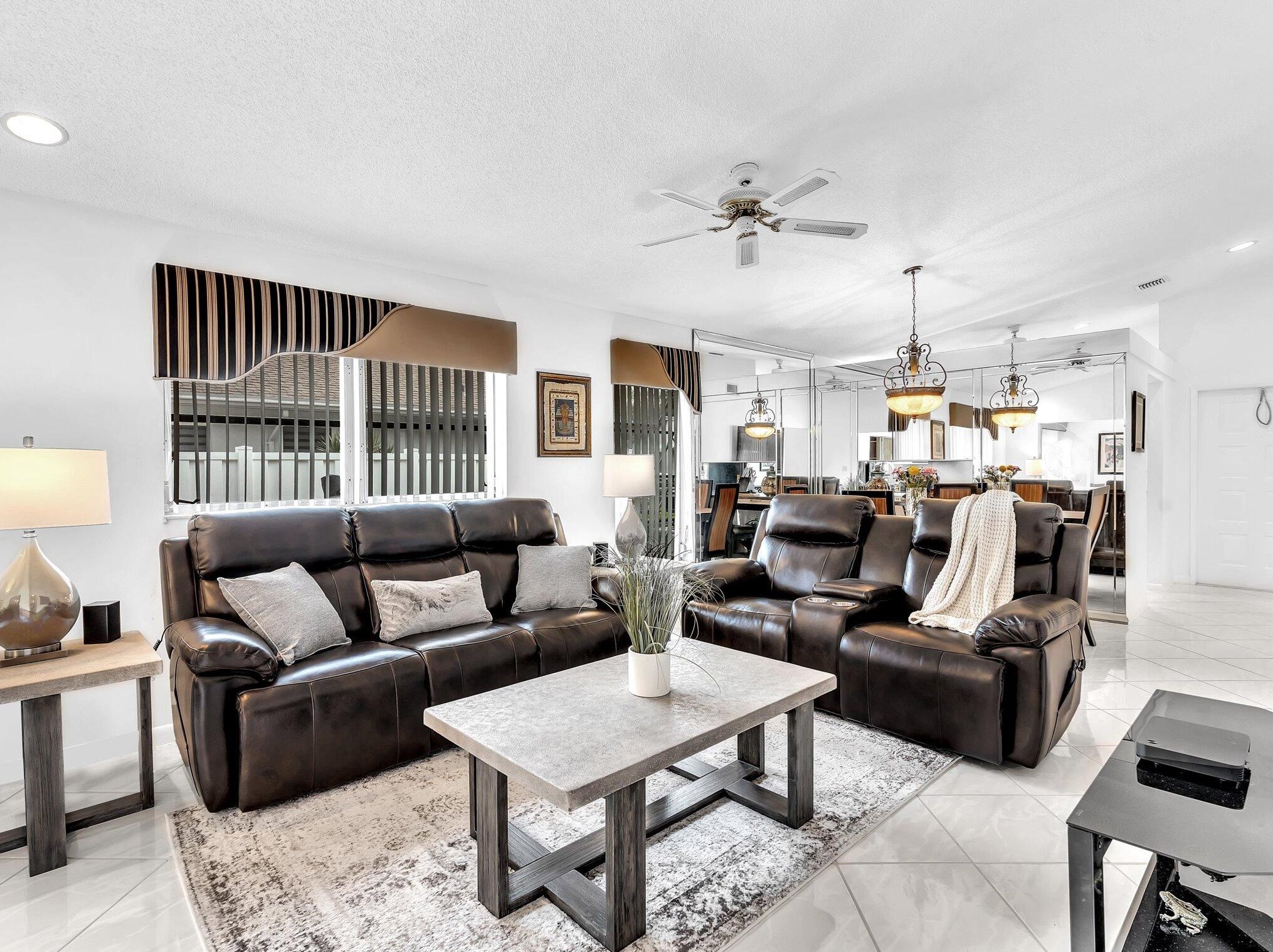 8625 Jasmine Way, Boca Raton FL 33496-5077 exterior