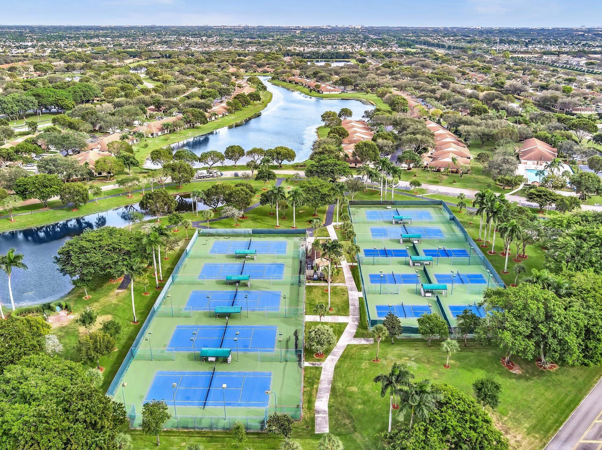 8625 Jasmine Way, Boca Raton FL 33496-5077 exterior