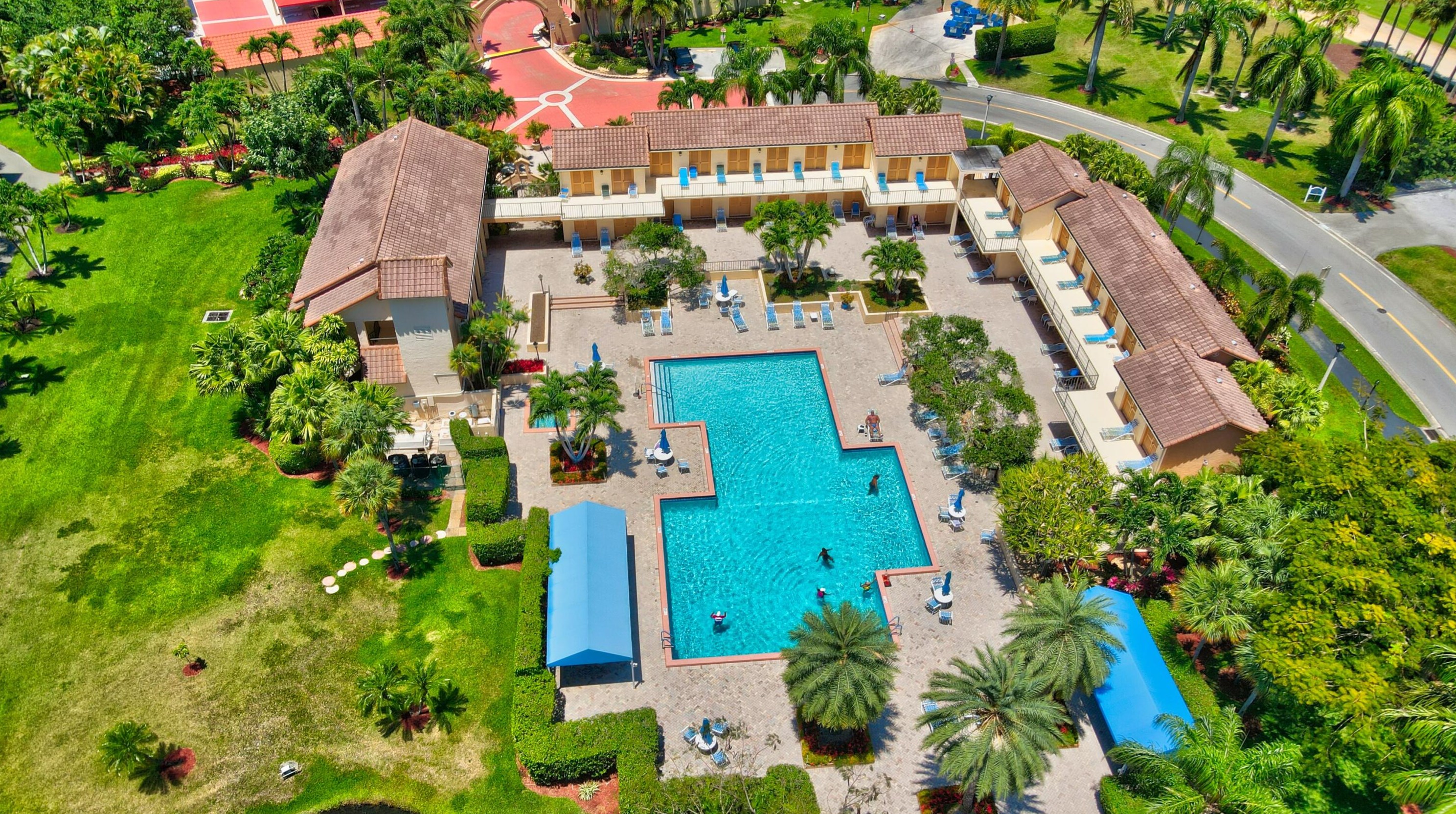 7209 Promenade Dr, Boca Raton FL 33433-2809 exterior