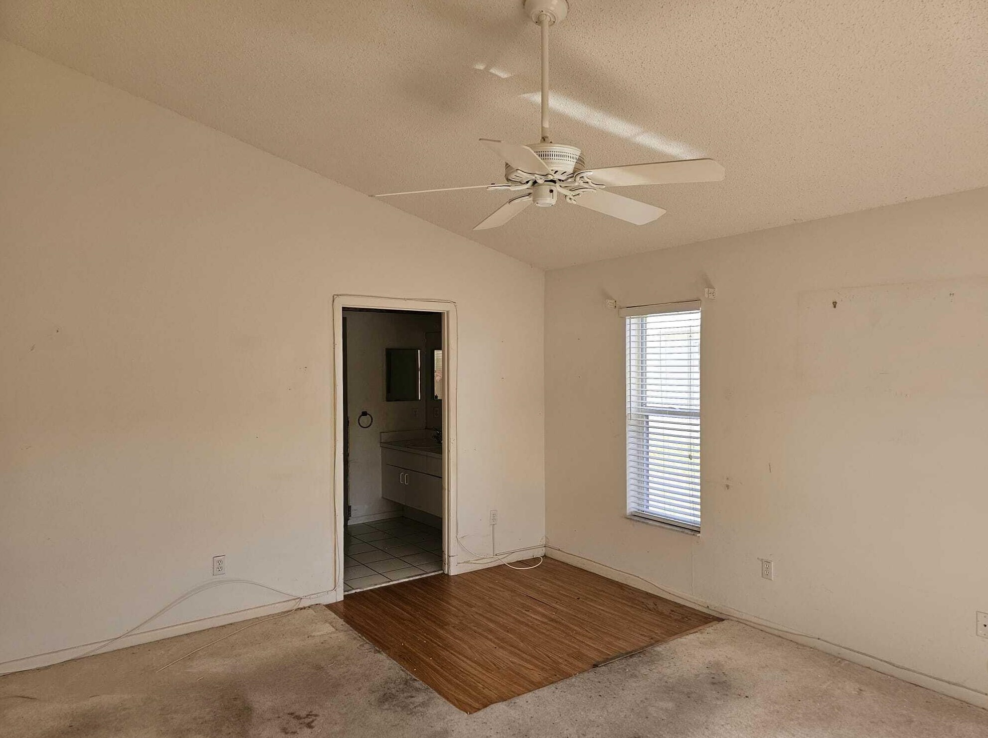 1158 Lombardy Dr, Fort Pierce FL  34986-2181 exterior