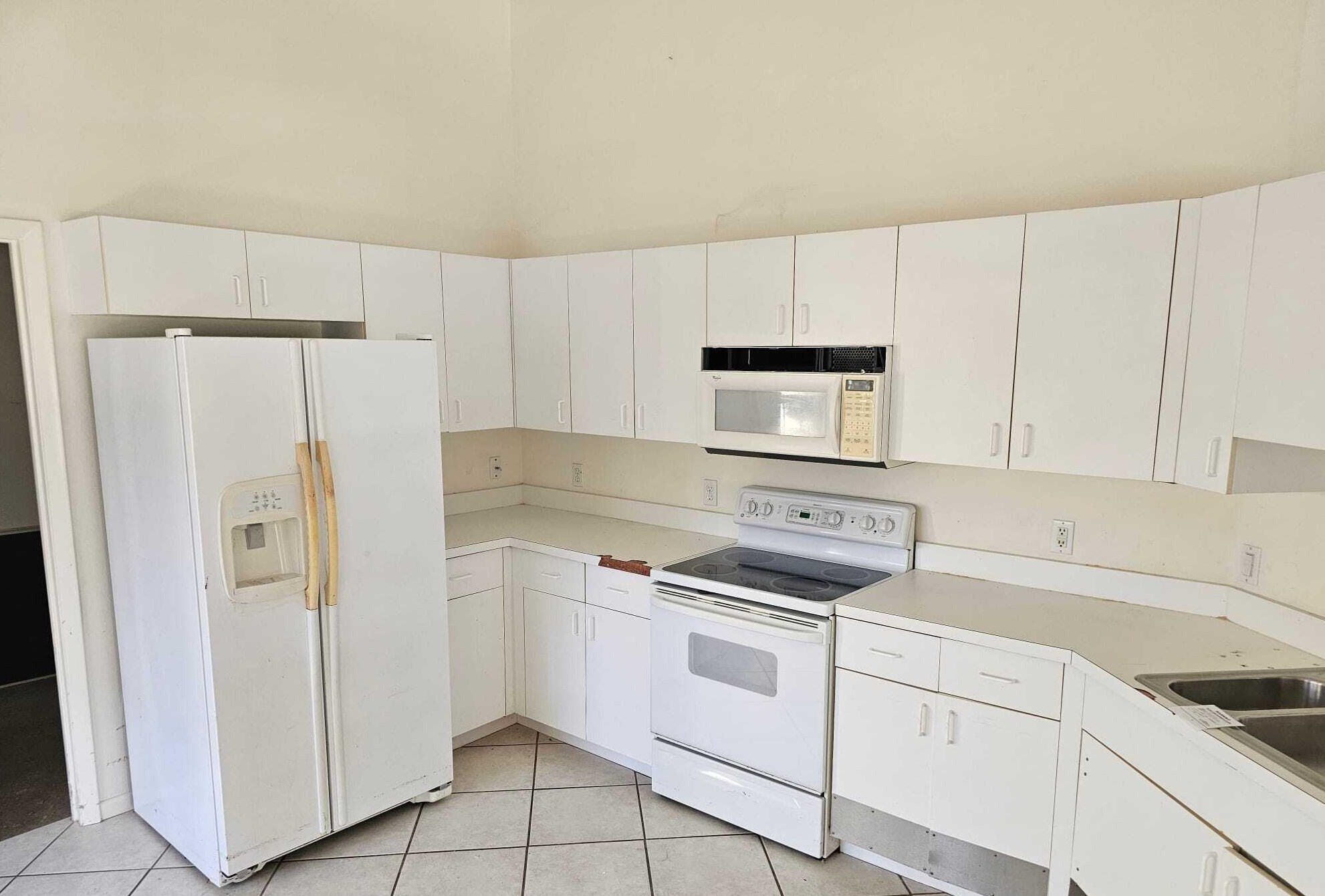 1158 Lombardy Dr, Fort Pierce FL  34986-2181 exterior