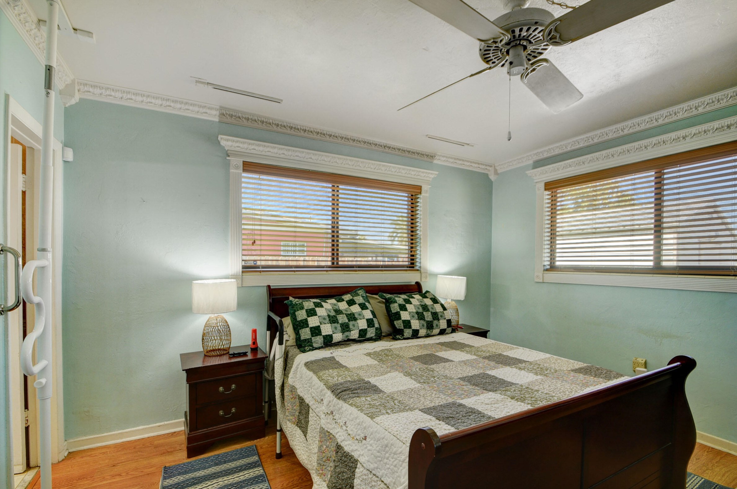 324 Lake Rd, Lake Worth FL  33461-1810 exterior