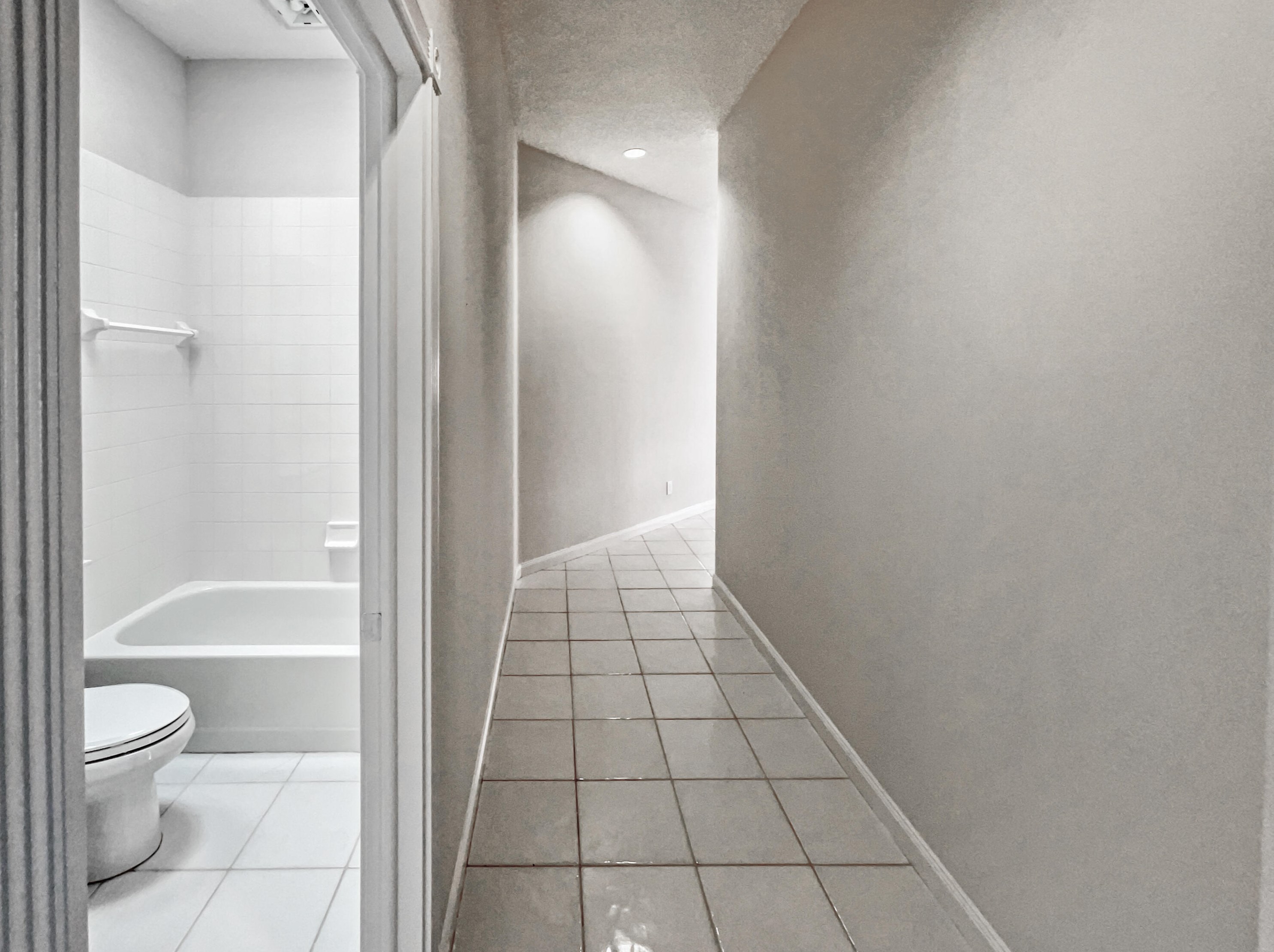 296 Bentley Cir, Fort Pierce FL  34986-2456 exterior