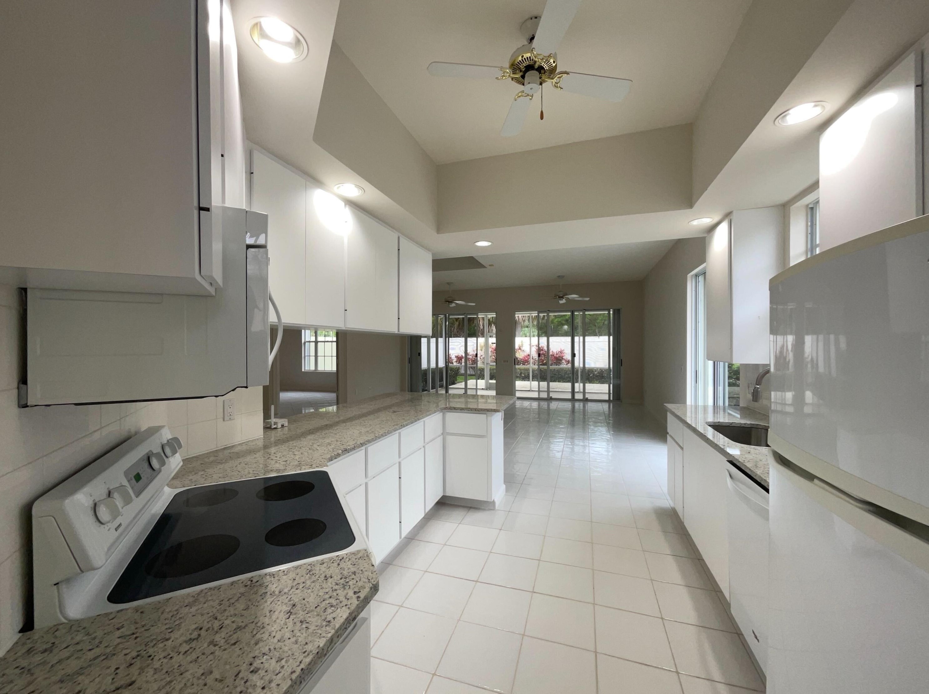 296 Bentley Cir, Fort Pierce FL  34986-2456 exterior