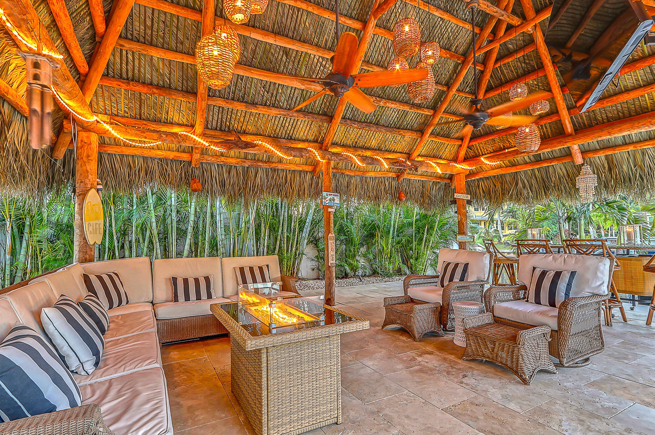 926 Dolphin Dr, Jupiter FL  33458-4302 exterior