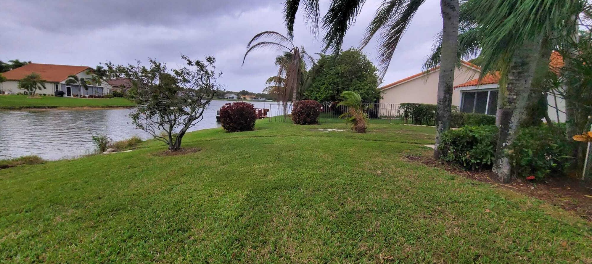 5595 Egret Isle Trl, Lake Worth FL  33467-1723 exterior