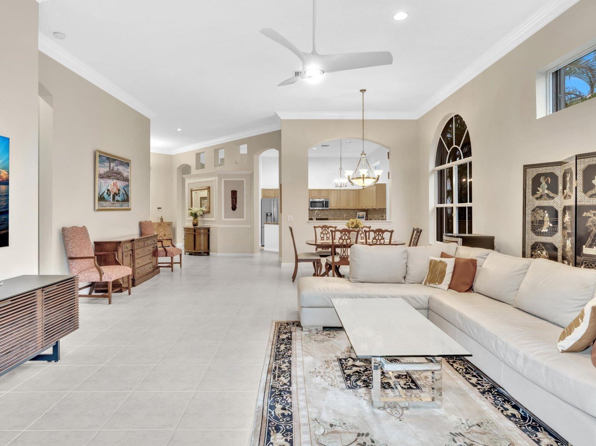 6910 Fairway Lk Dr, Boynton Beach FL 33472-6807 exterior