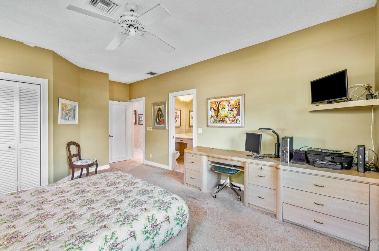 5529 Steeple Chase, Boca Raton FL  33496-2405 exterior