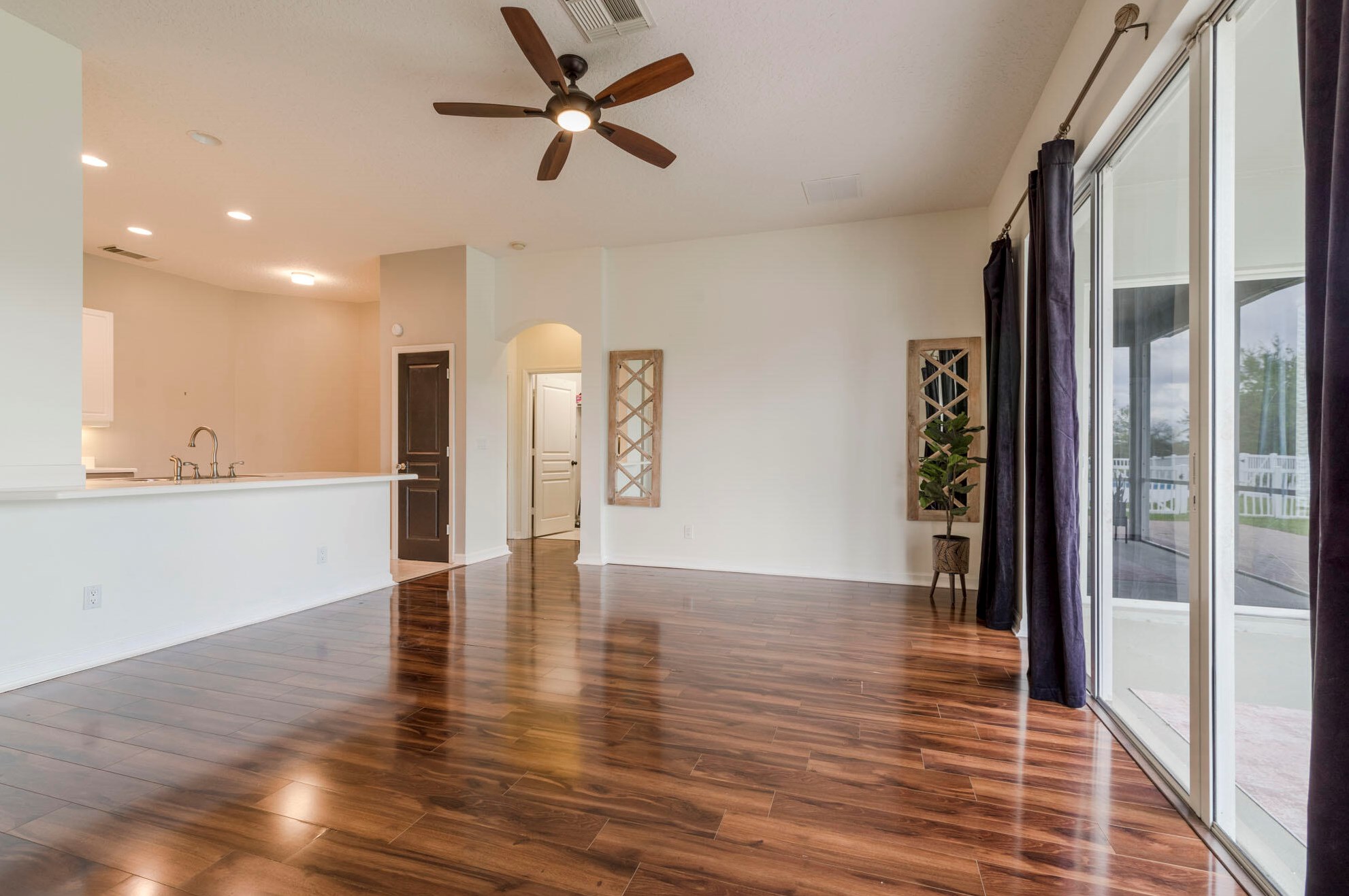 10691 Waterway Ln, Fort Pierce FL  34987-1910 exterior
