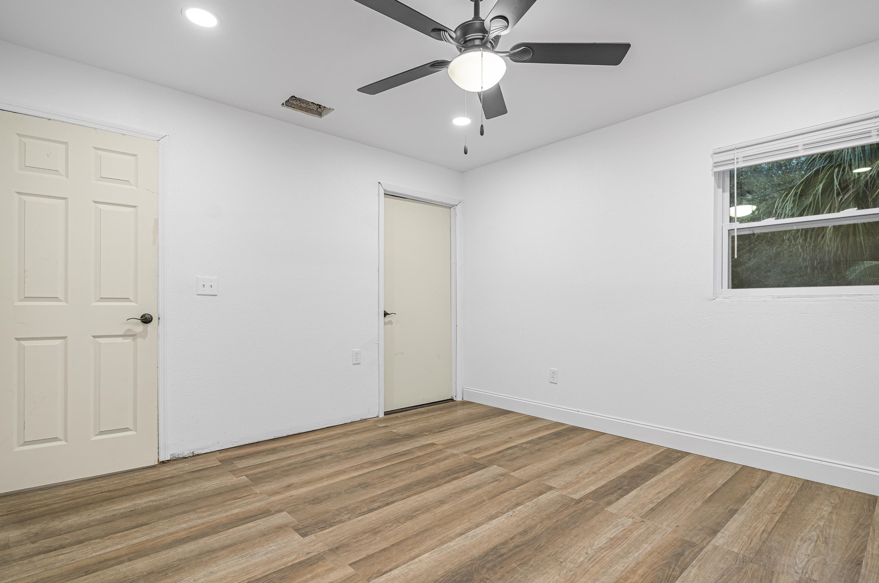 102 41st St, Fort Pierce FL  34947-2587 exterior