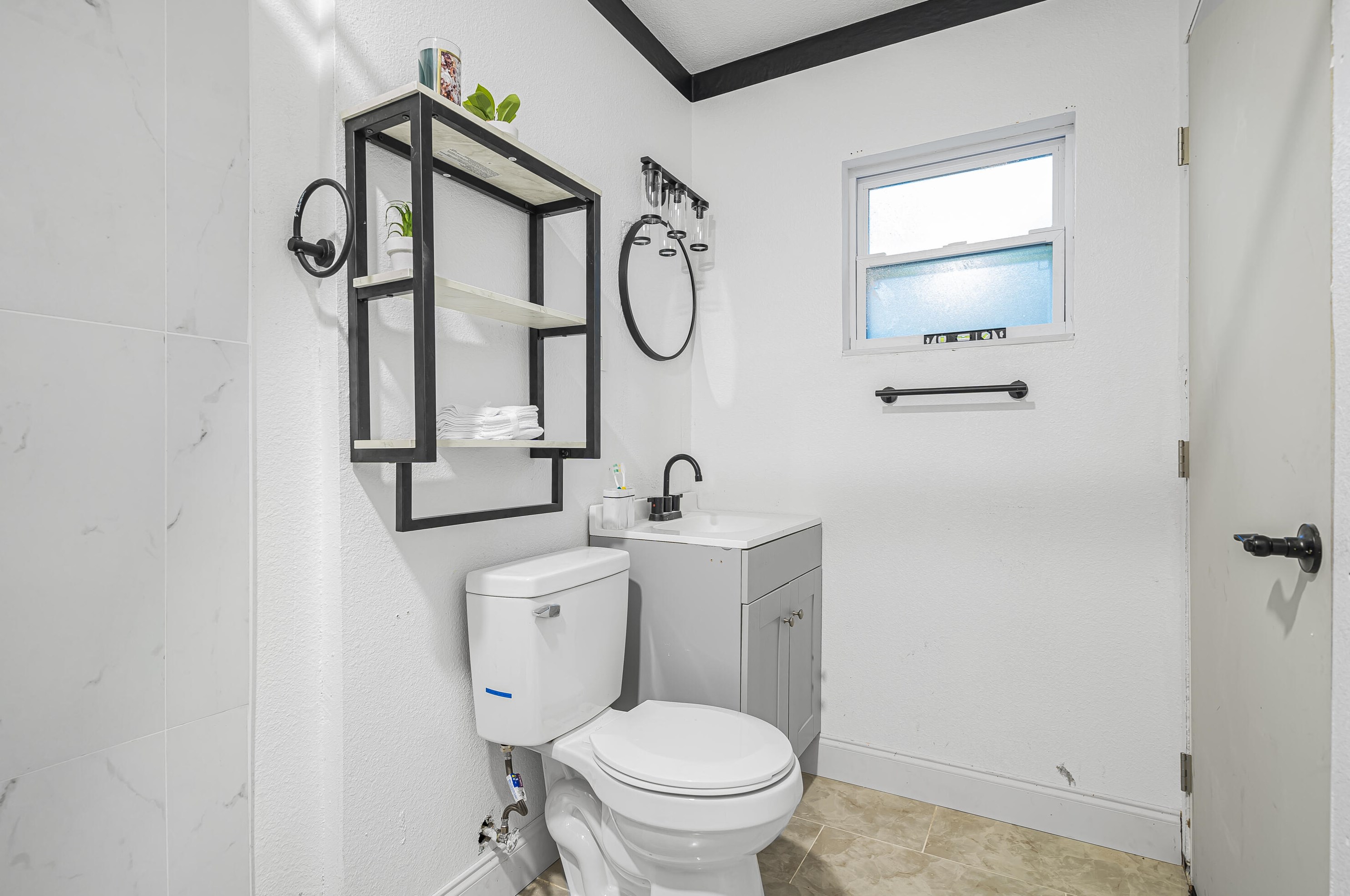 102 41st St, Fort Pierce FL  34947-2587 exterior