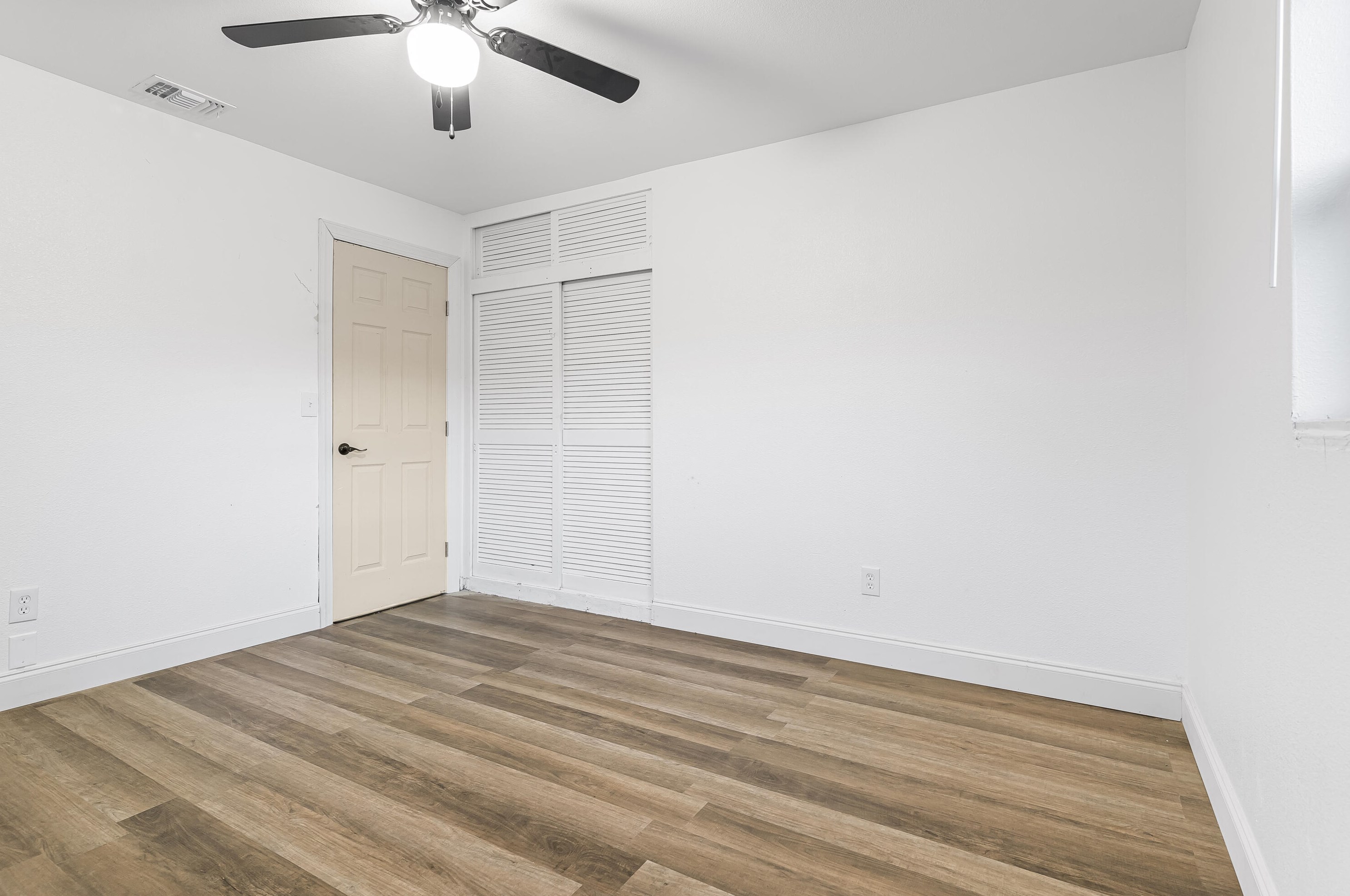 102 41st St, Fort Pierce FL  34947-2587 exterior