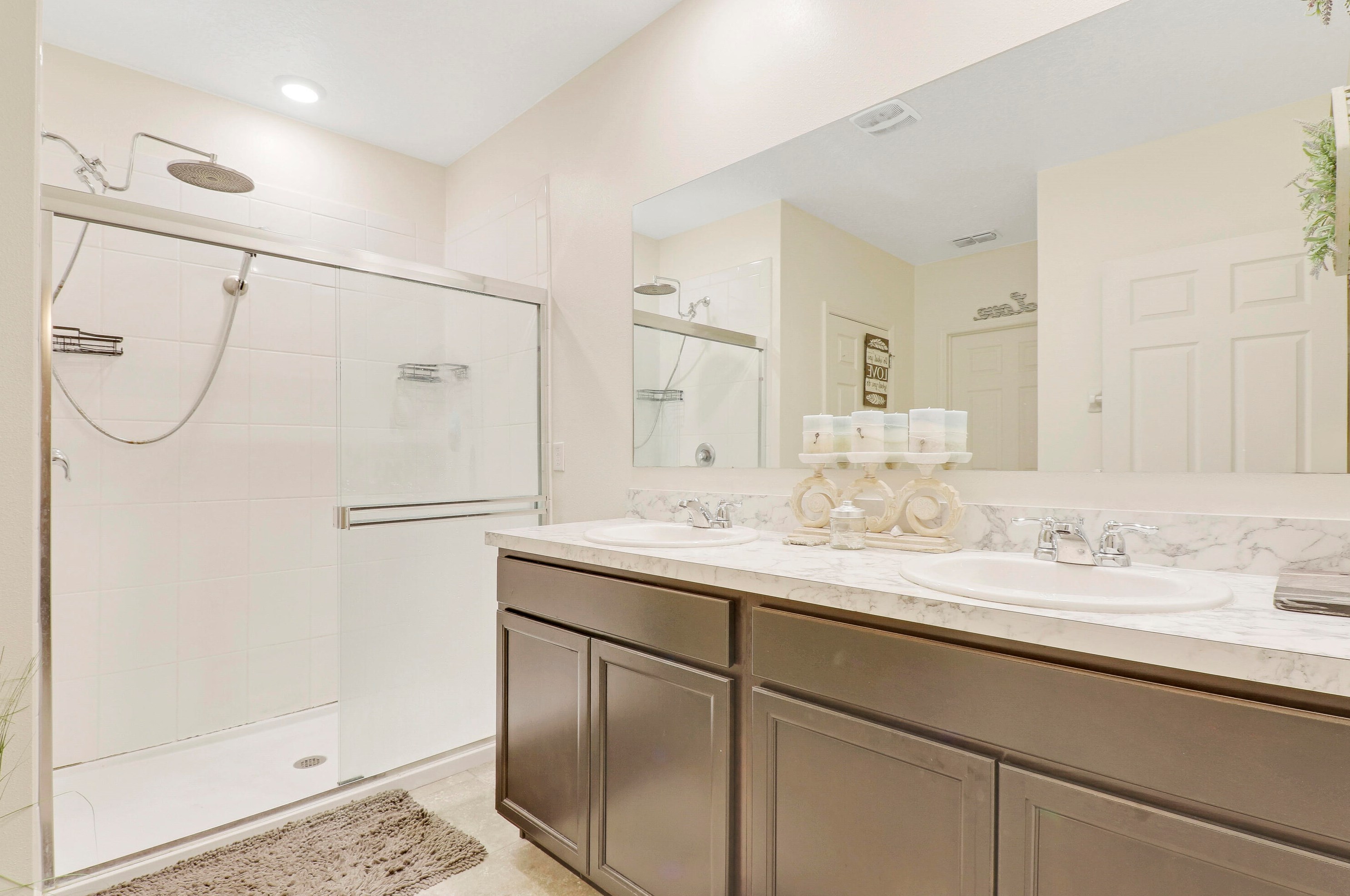 230 Milburn Cir, Fort Pierce FL  34953-5509 exterior