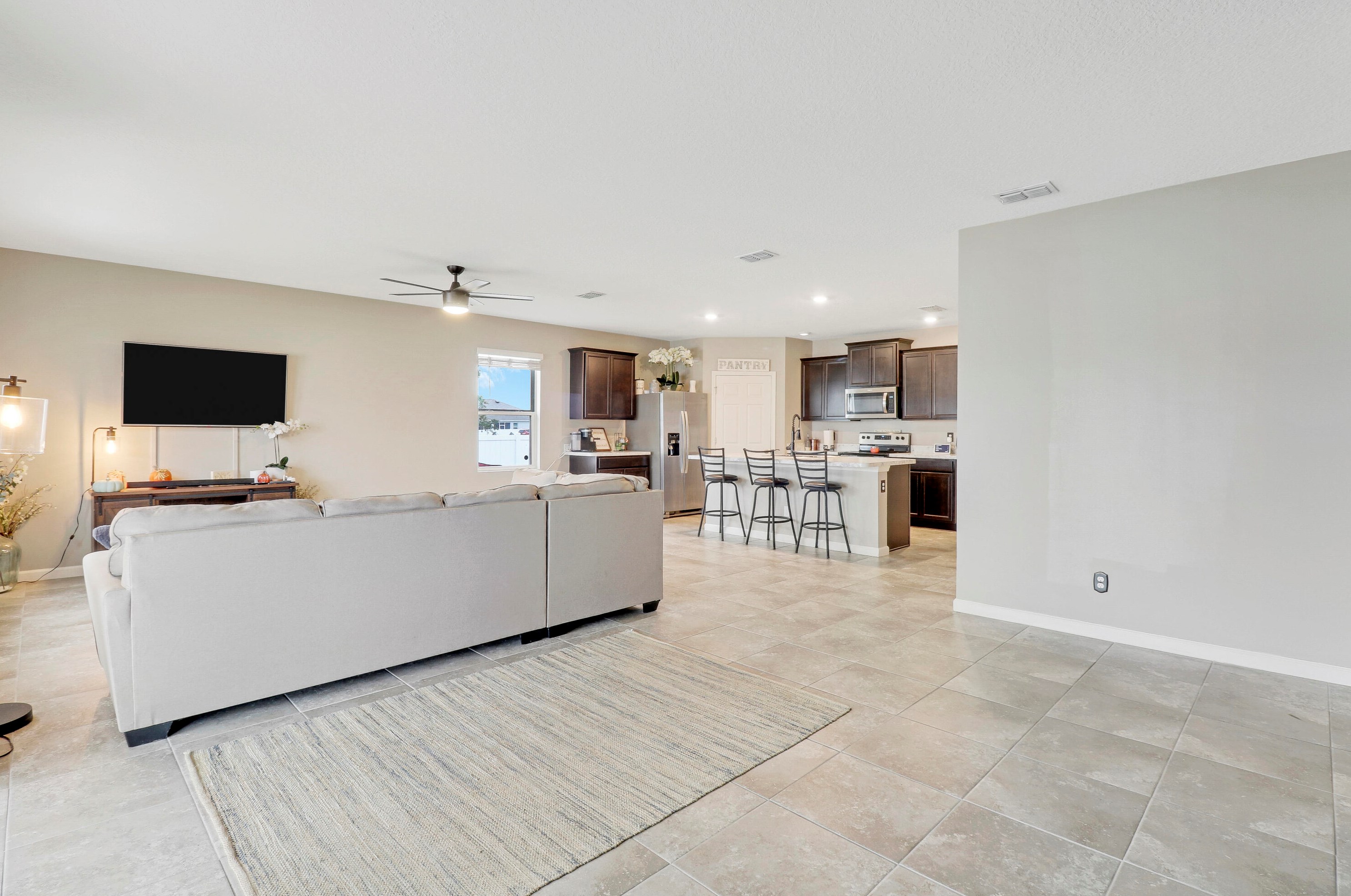 230 Milburn Cir, Fort Pierce FL  34953-5509 exterior