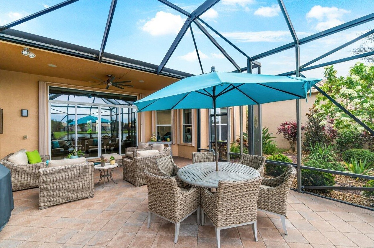 10823 Broadview Bay Pt, Boynton Beach FL  33473-4904 exterior