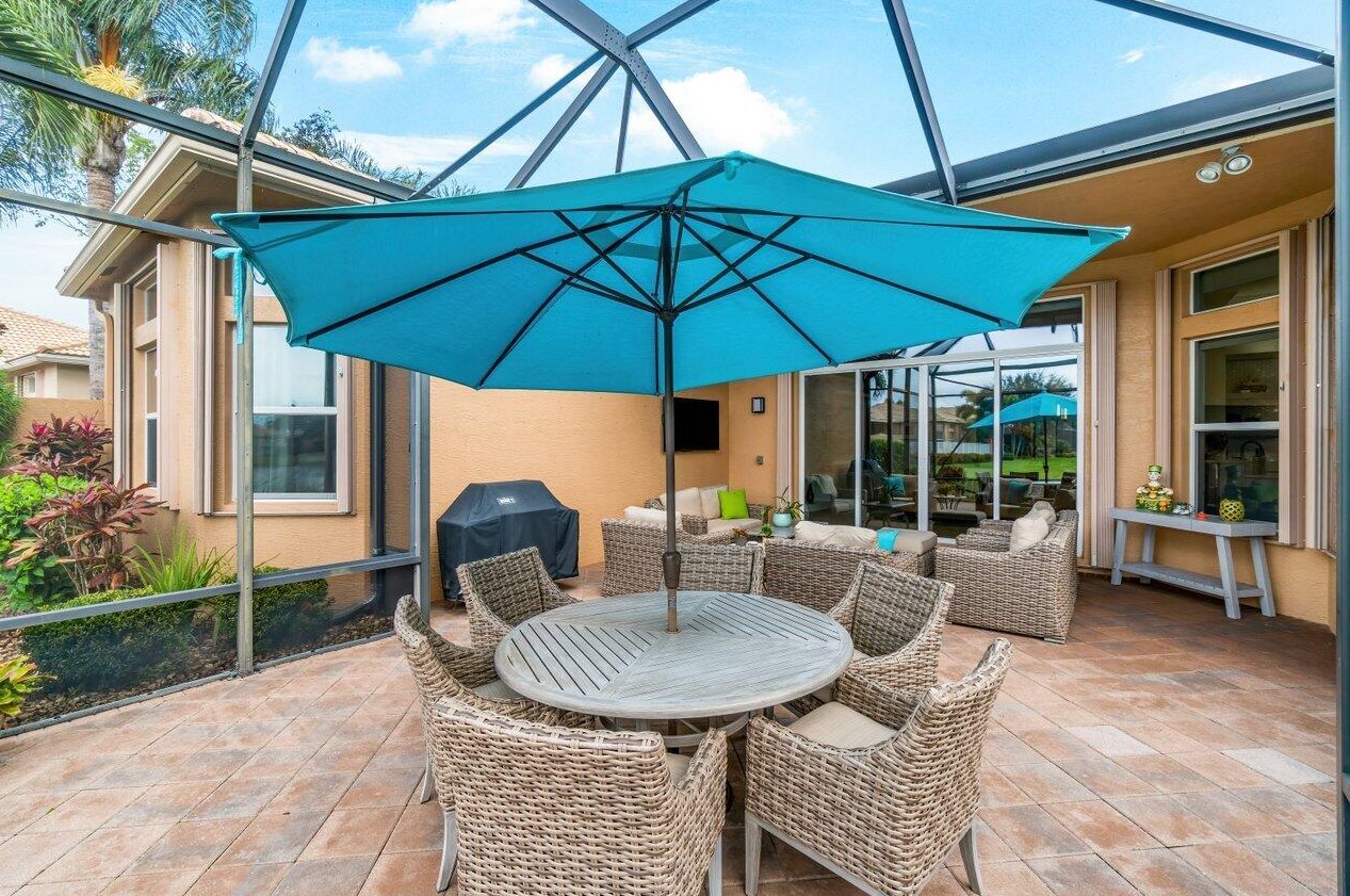 10823 Broadview Bay Pt, Boynton Beach FL  33473-4904 exterior