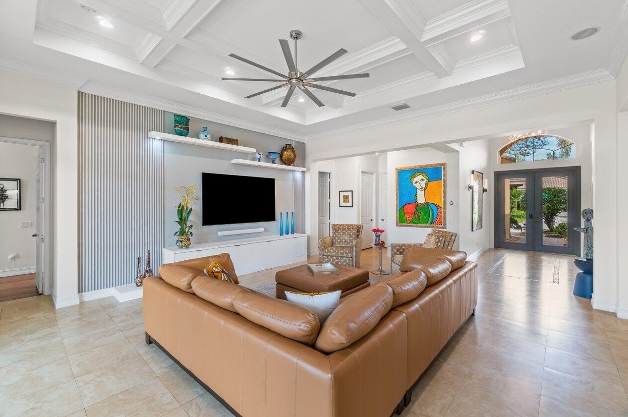 10823 Broadview Bay Pt, Boynton Beach FL  33473-4904 exterior