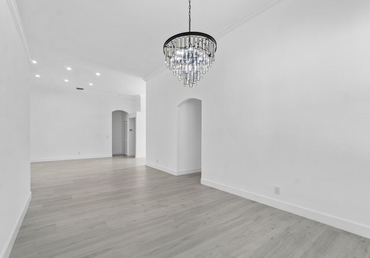 5954 Las Colinas Cir, Lake Worth FL  33463-6559 exterior