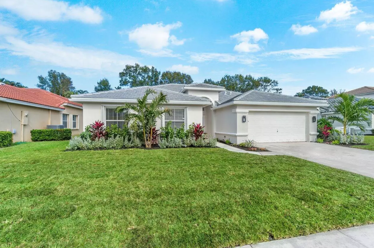 5954 Las Colinas Cir, Lake Worth FL  33463-6559 exterior