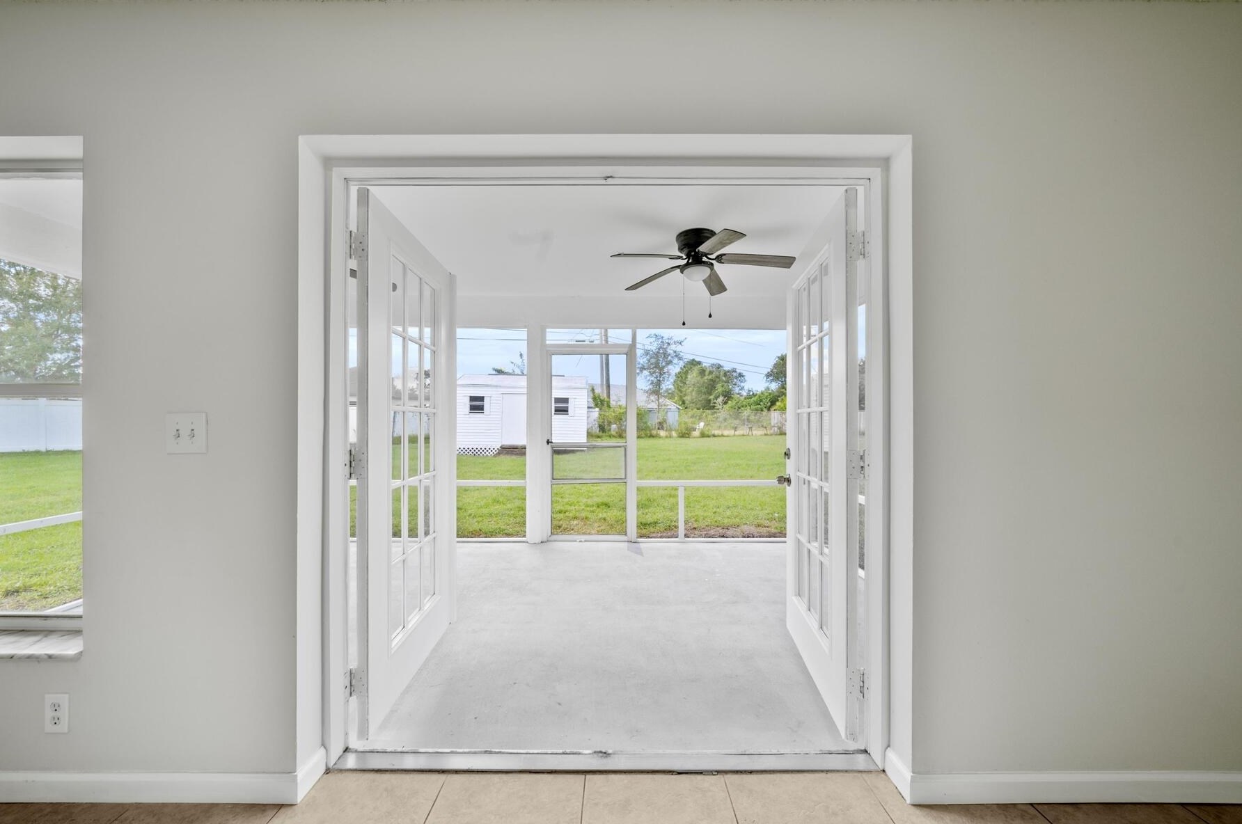 4570 Log Ct, Fort Pierce FL  34953-7547 exterior