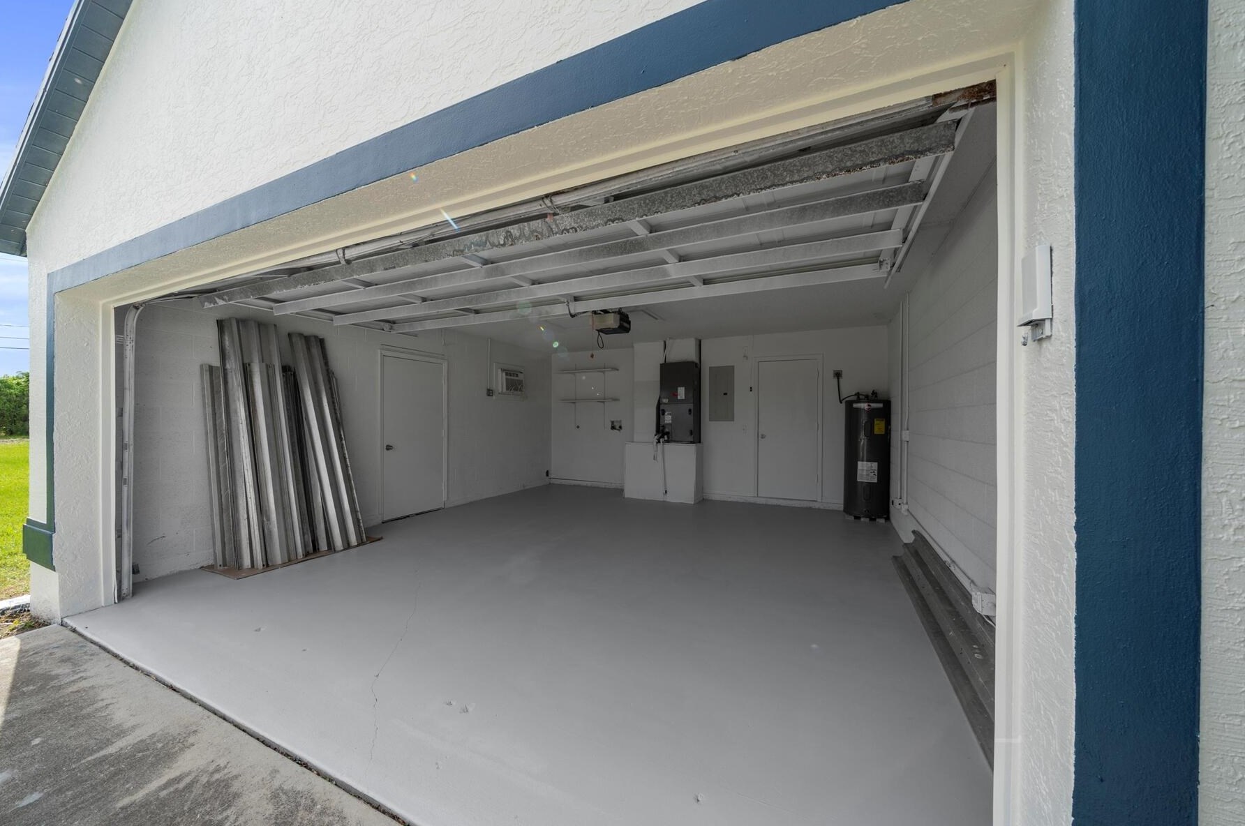 4570 Log Ct, Fort Pierce FL  34953-7547 exterior