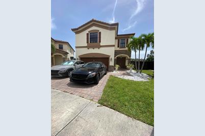 8600 NW 8600 NW 101 Pl, Doral Fl 33178 Place - Photo 1