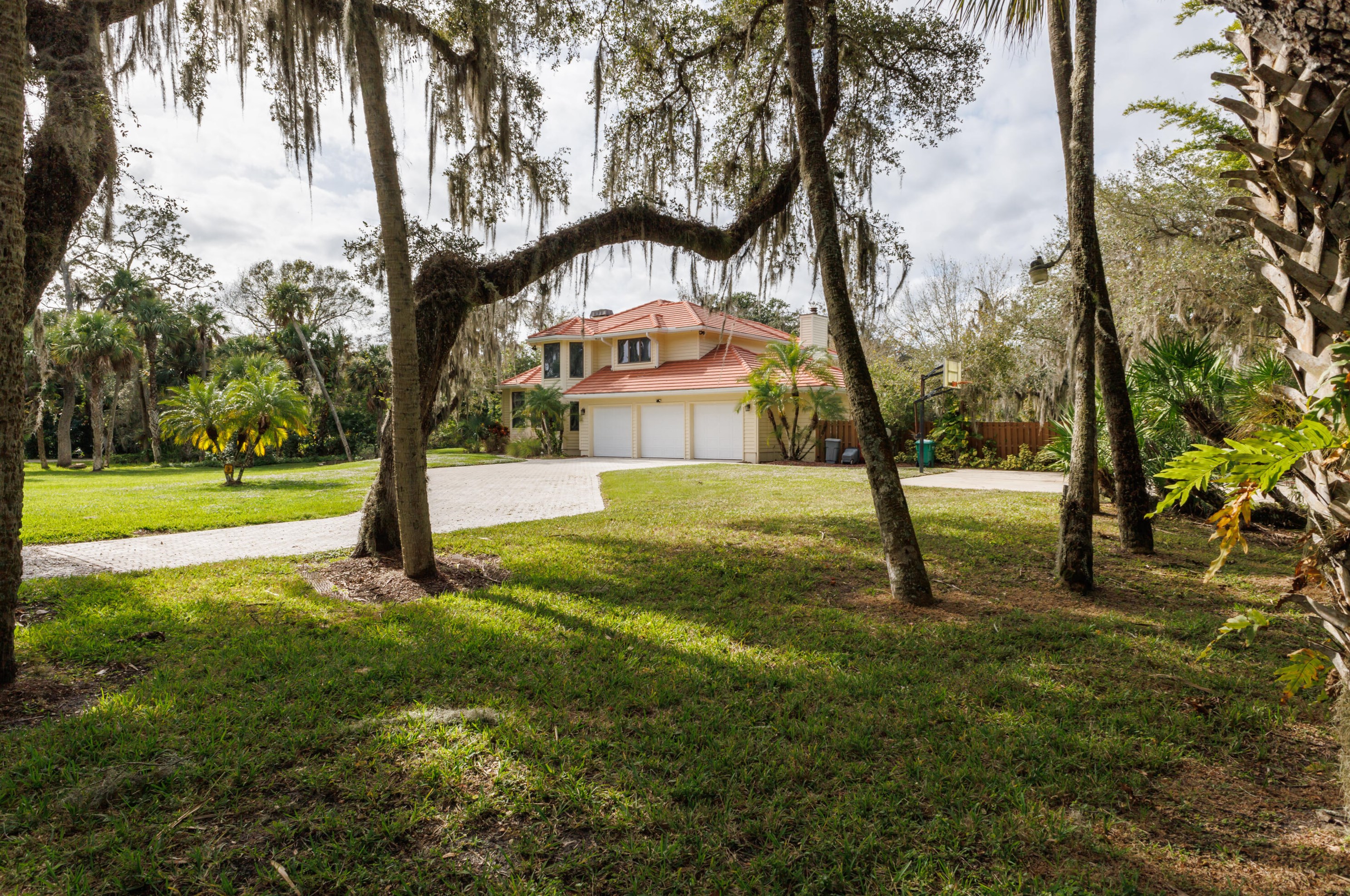 5155 Palmetto Ave, Fort Pierce FL  34982-7266 exterior