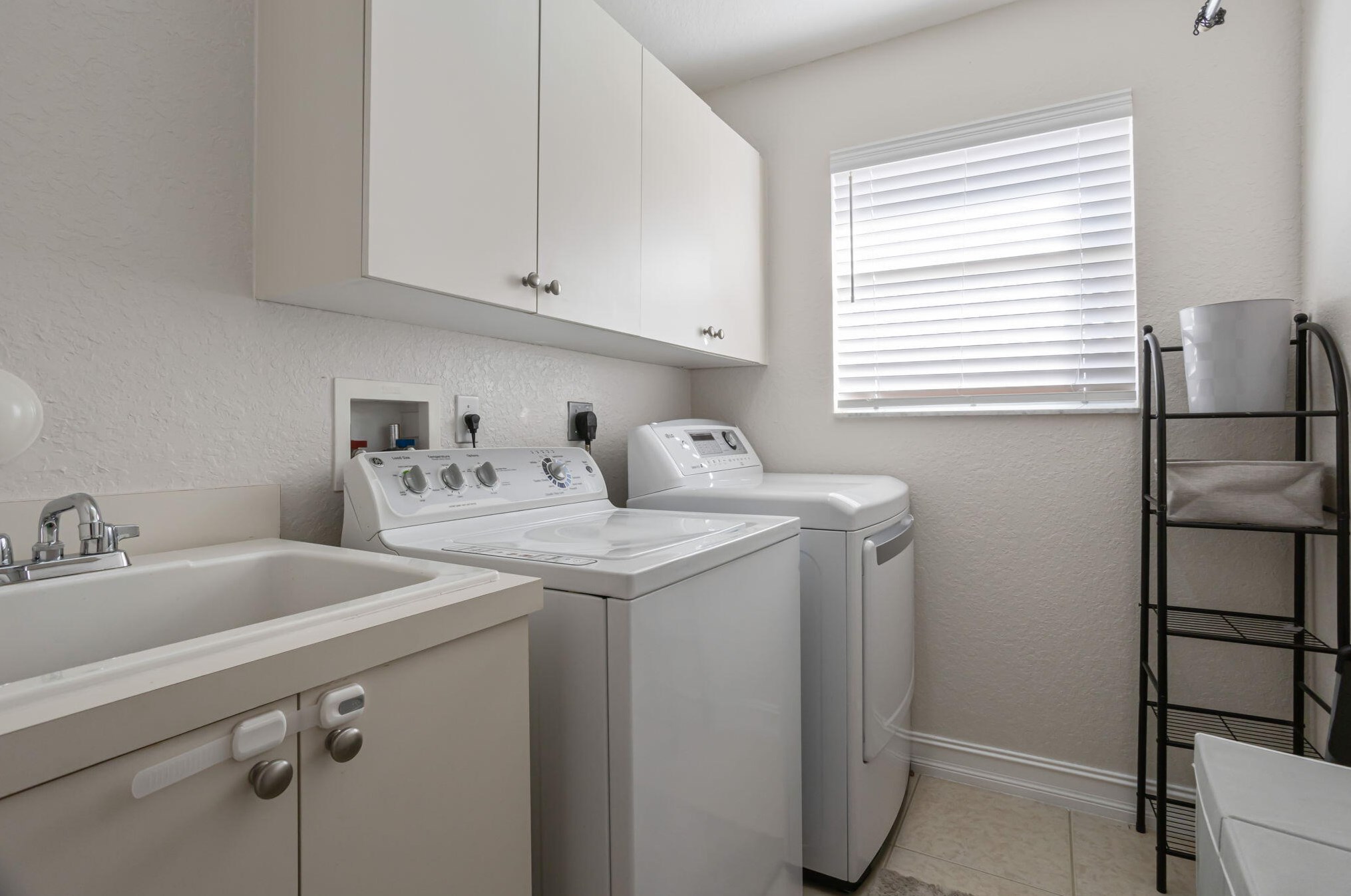 8931 Briarwood Meadow Ln, Boynton Beach FL  33473-7817 exterior