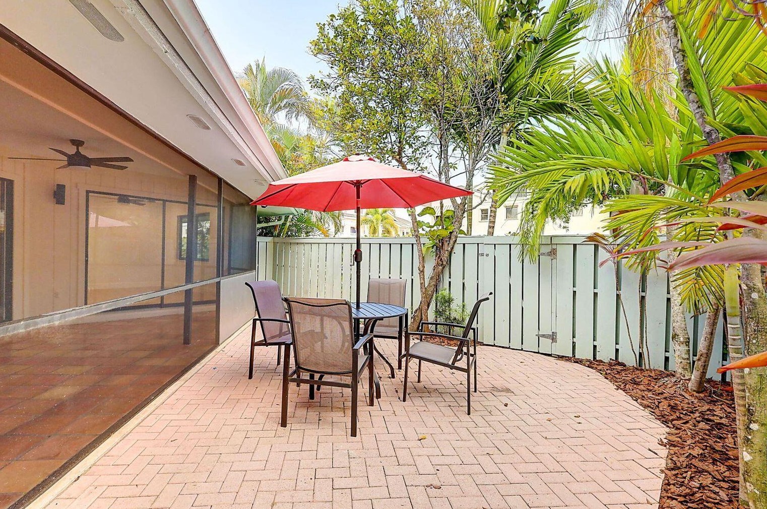 1127 Seminole Ave, Jupiter FL  33477-5534 exterior