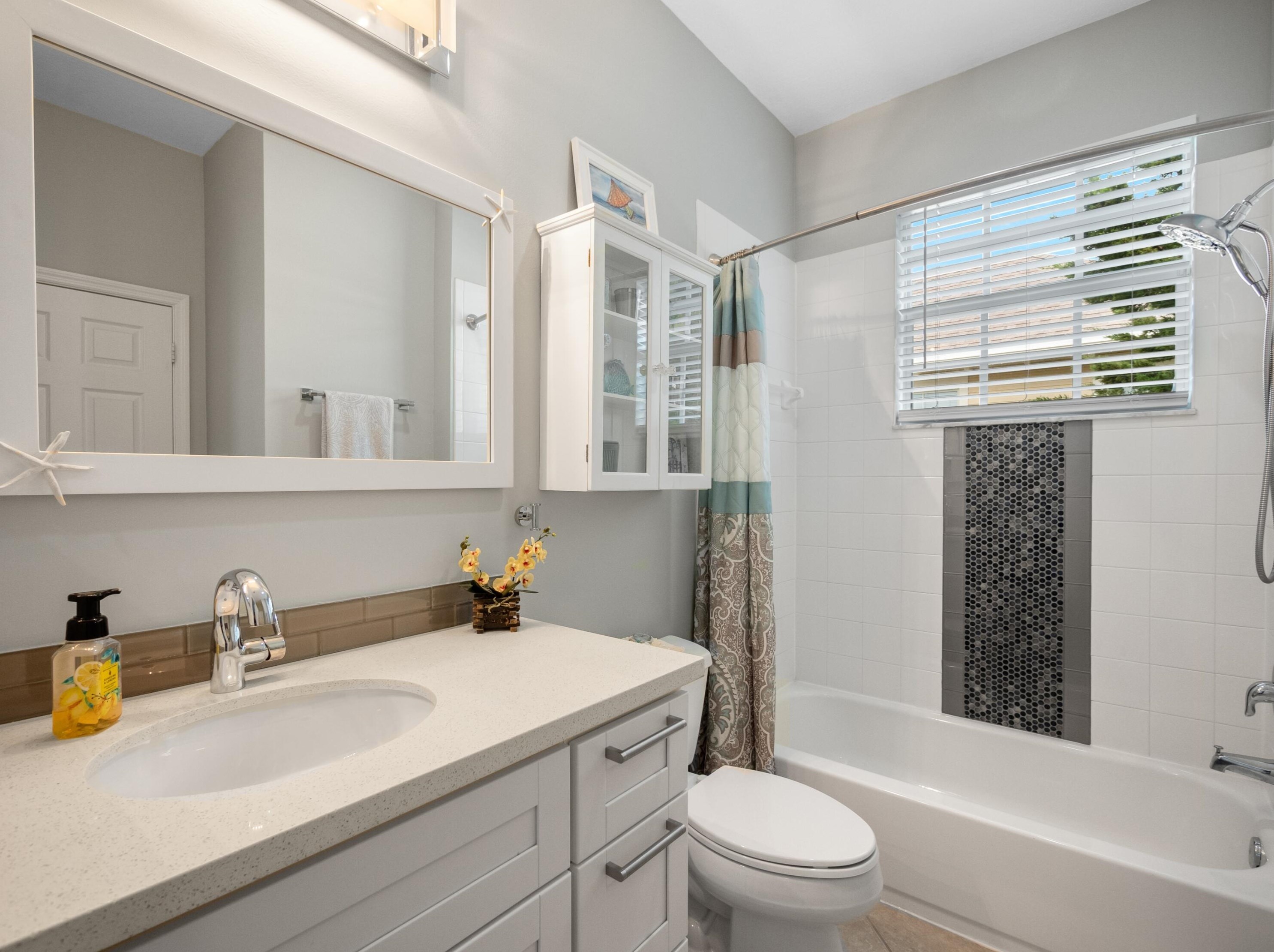 204 Thatch Palm Cir, Jupiter FL  33458-7177 exterior