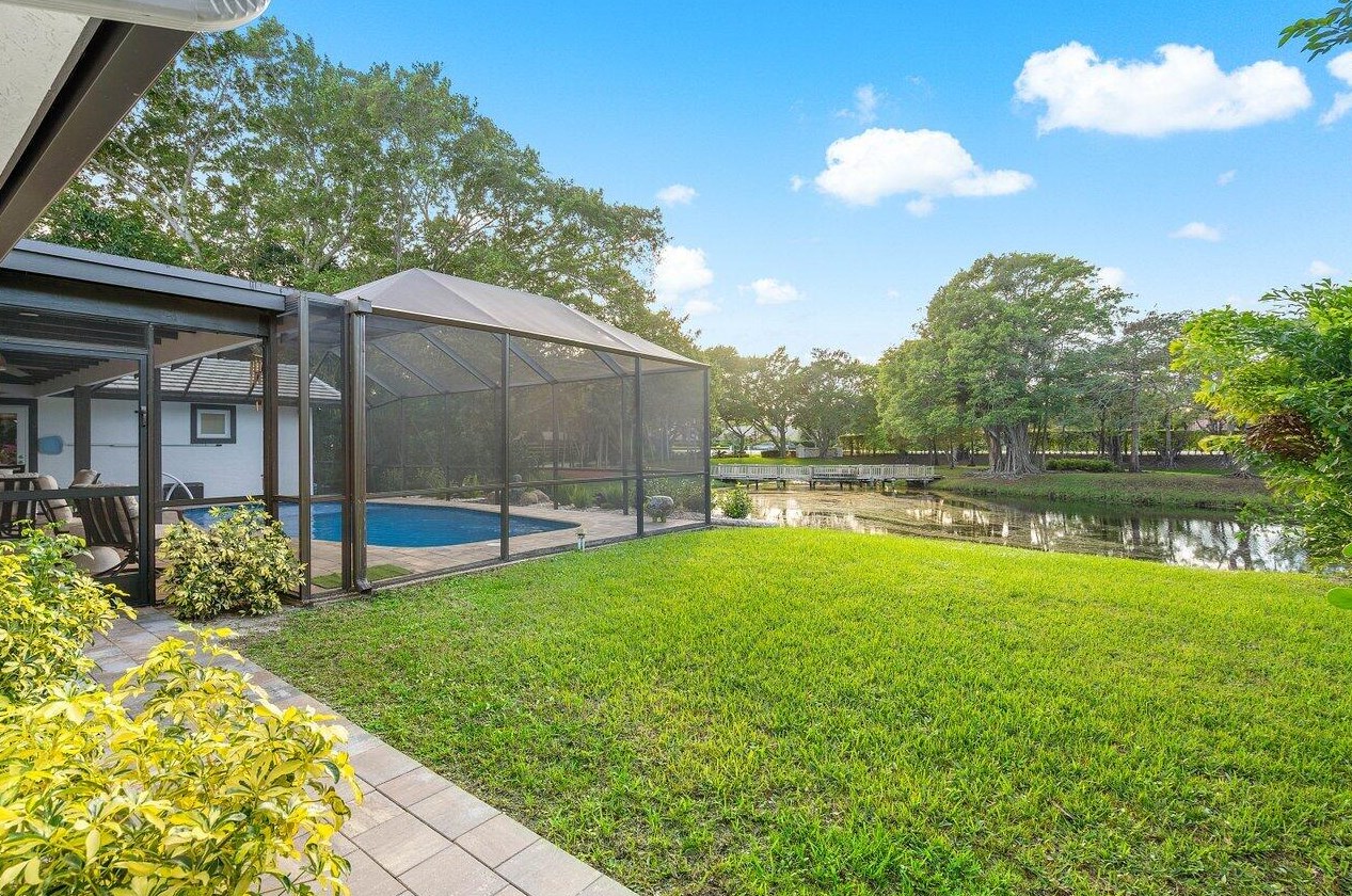 2901 24th Ter, Boca Raton FL  33431-6203 exterior