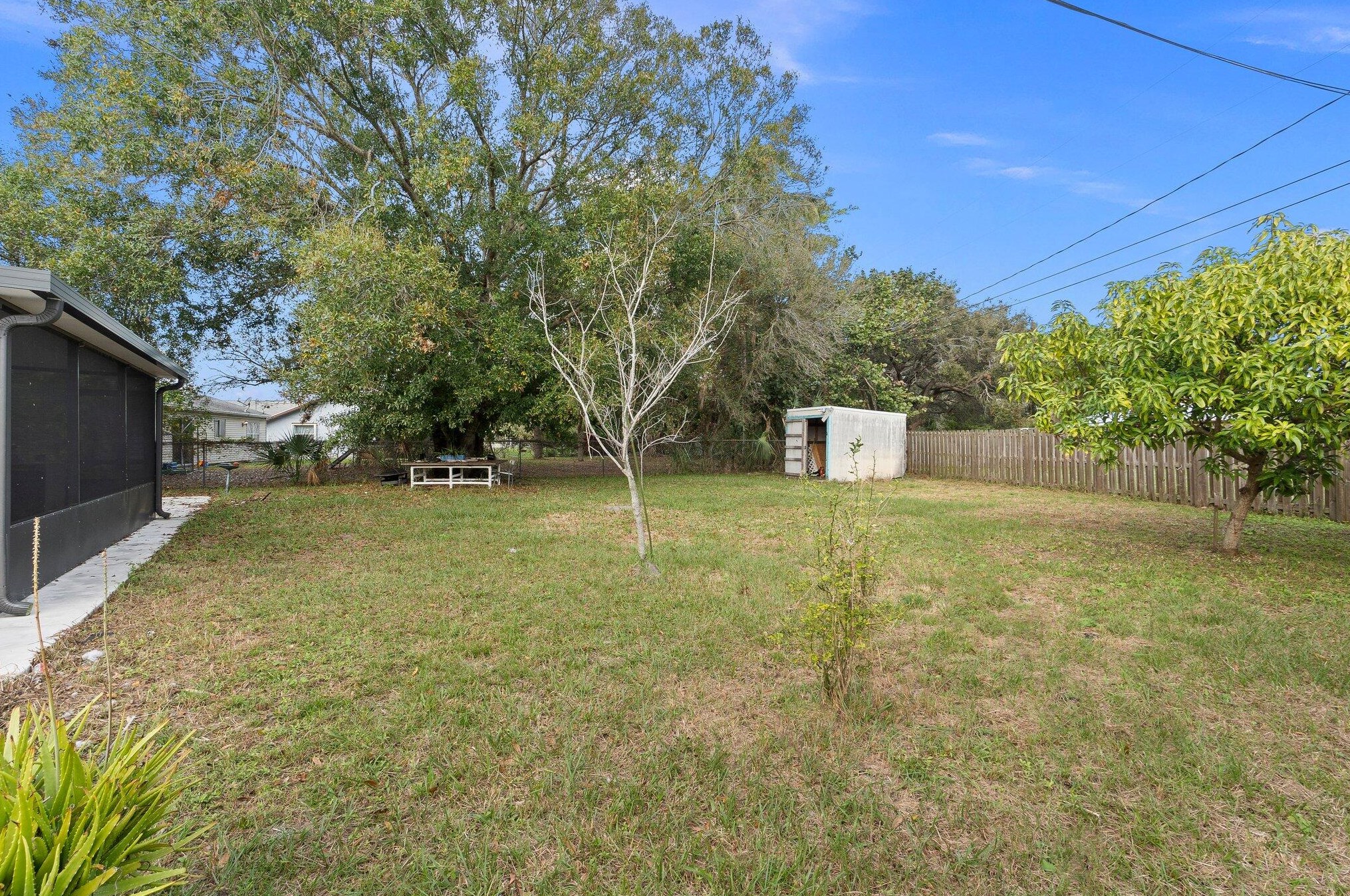 1914 Dranson Cir, Fort Pierce FL  34952-6628 exterior