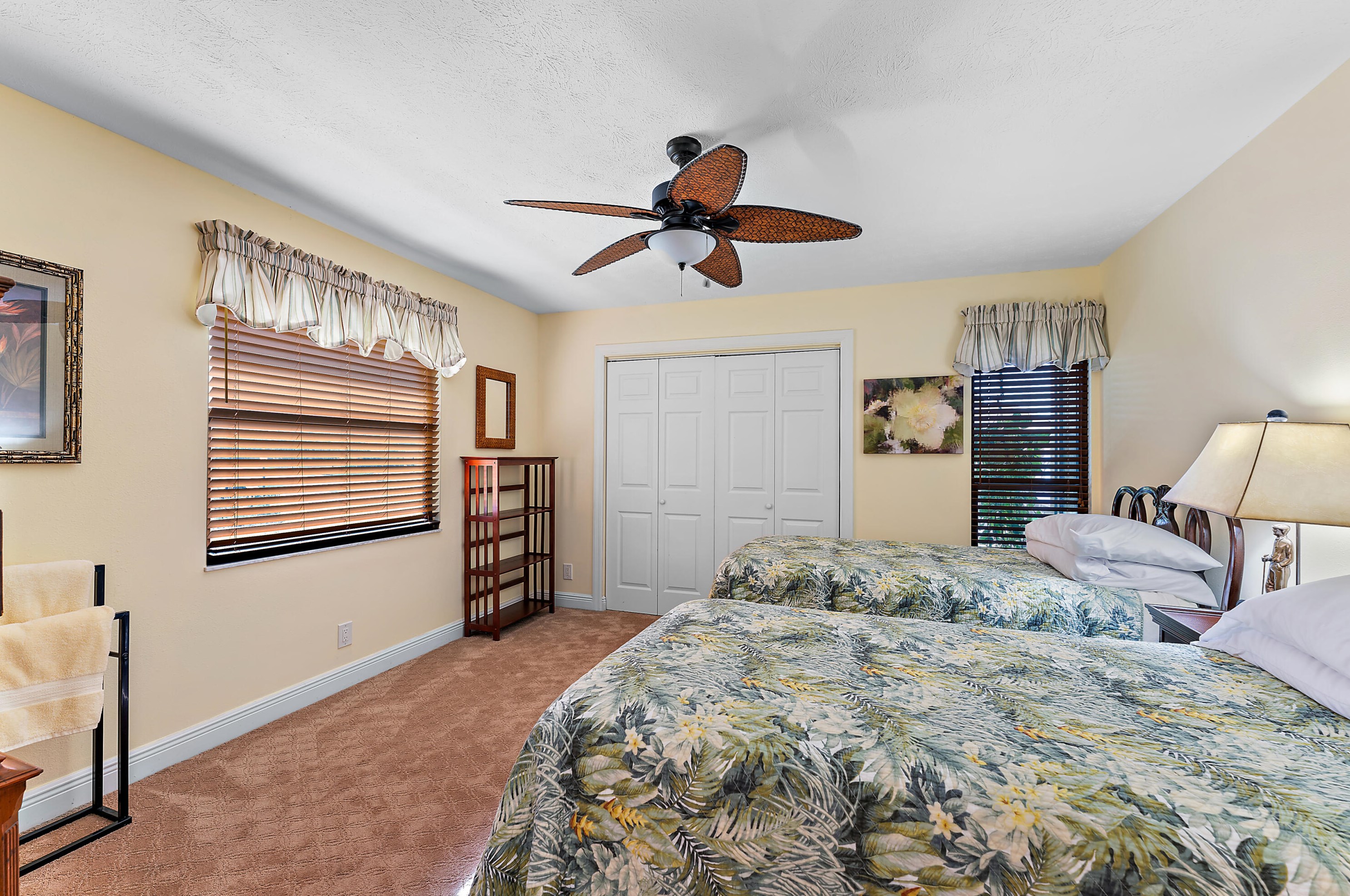 8330 Eaglewood Way, Hobe Sound FL  33455-7653 exterior